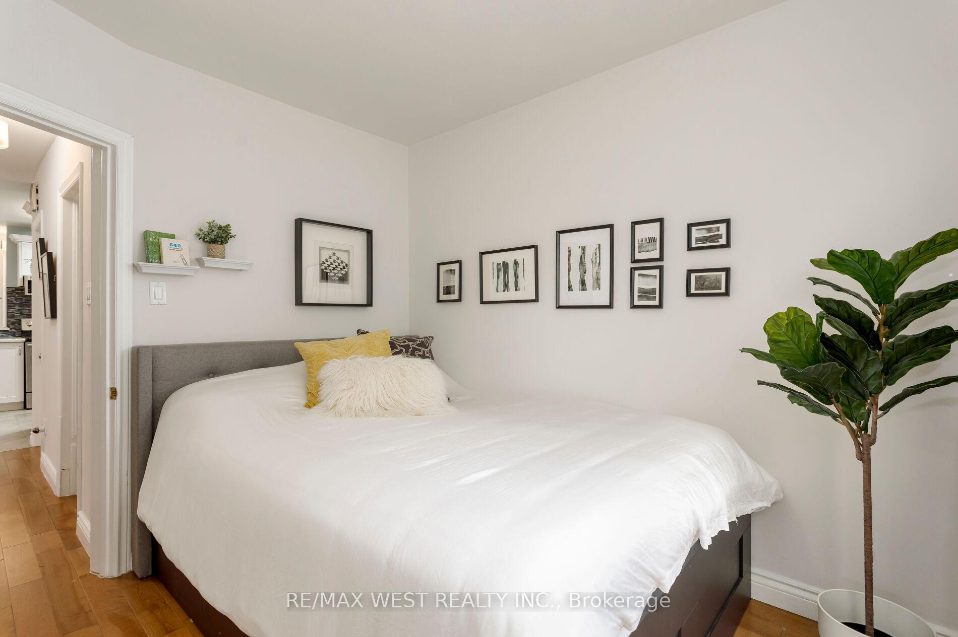 Photo 21 of 42 Stephen Drive, Etobicoke, Stonegate-Queensway — HOMEH