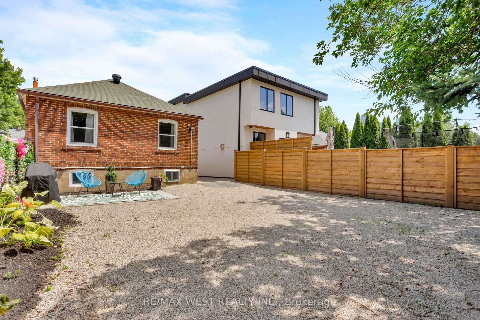 Photo 26 of 42 Stephen Drive, Etobicoke, Stonegate-Queensway — HOMEH