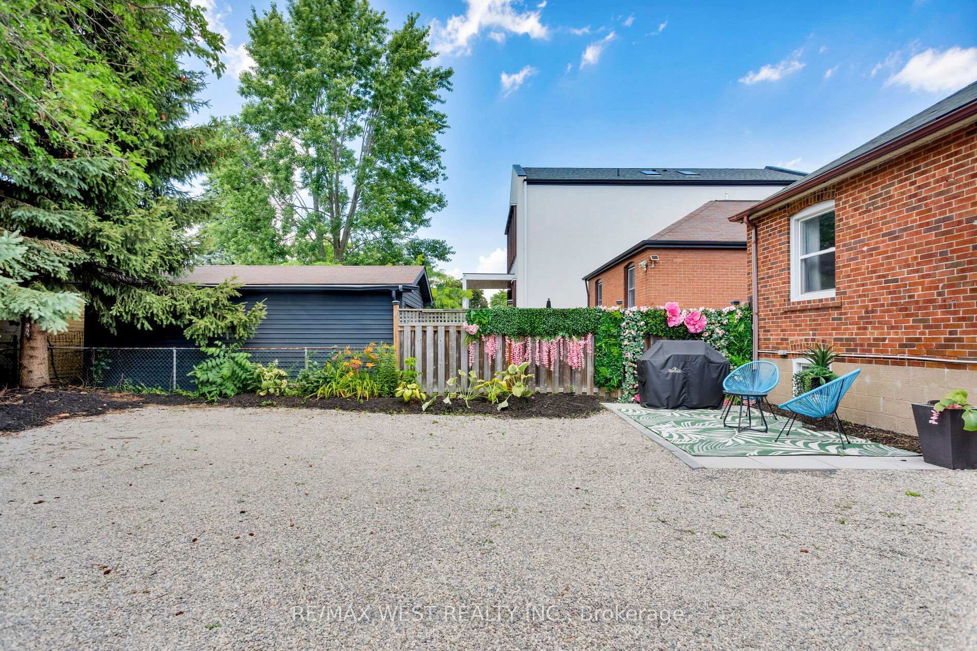 Photo 28 of 42 Stephen Drive, Etobicoke, Stonegate-Queensway — HOMEH