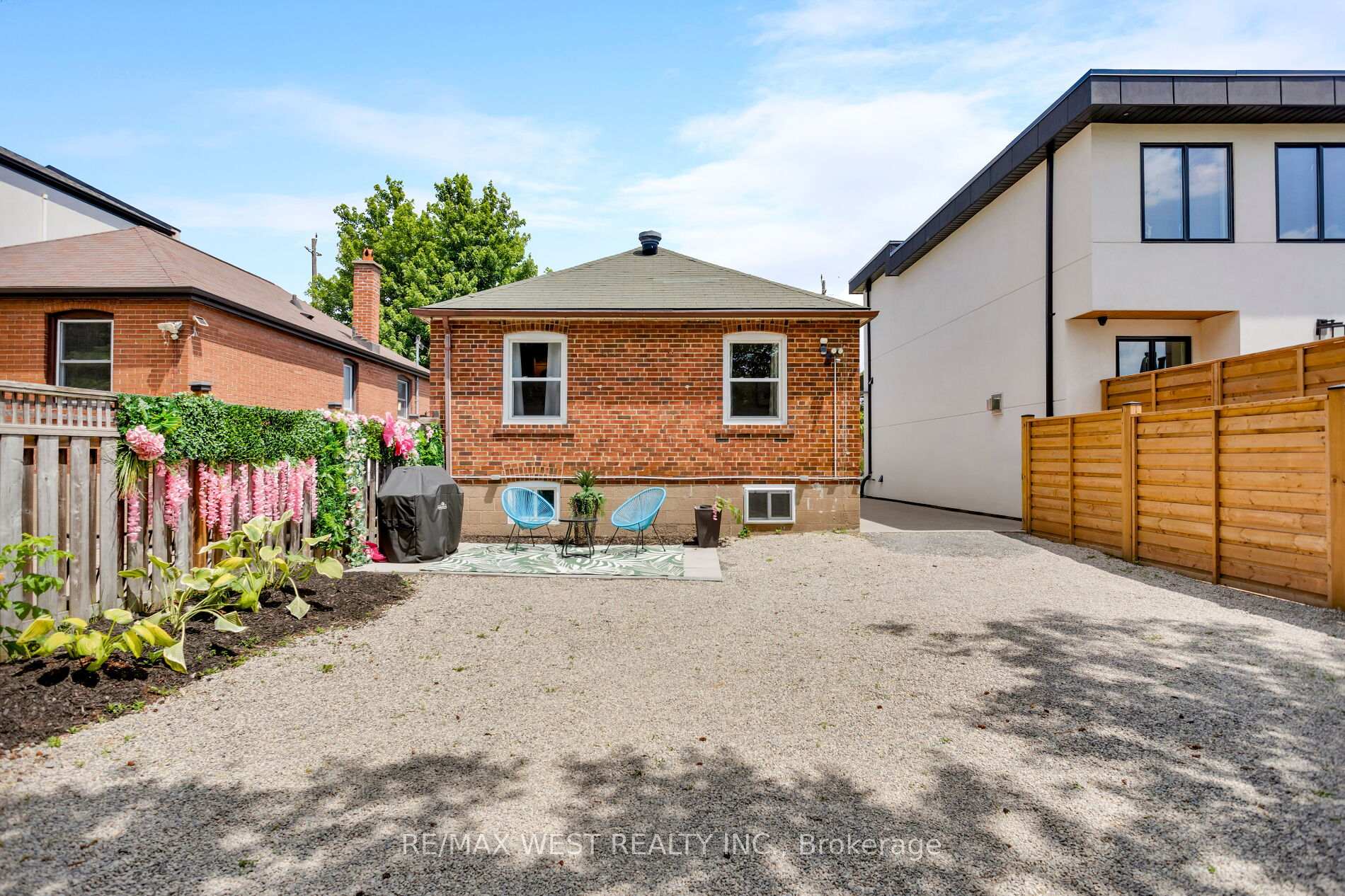 Photo 31 of 42 Stephen Drive, Etobicoke, Stonegate-Queensway — HOMEH
