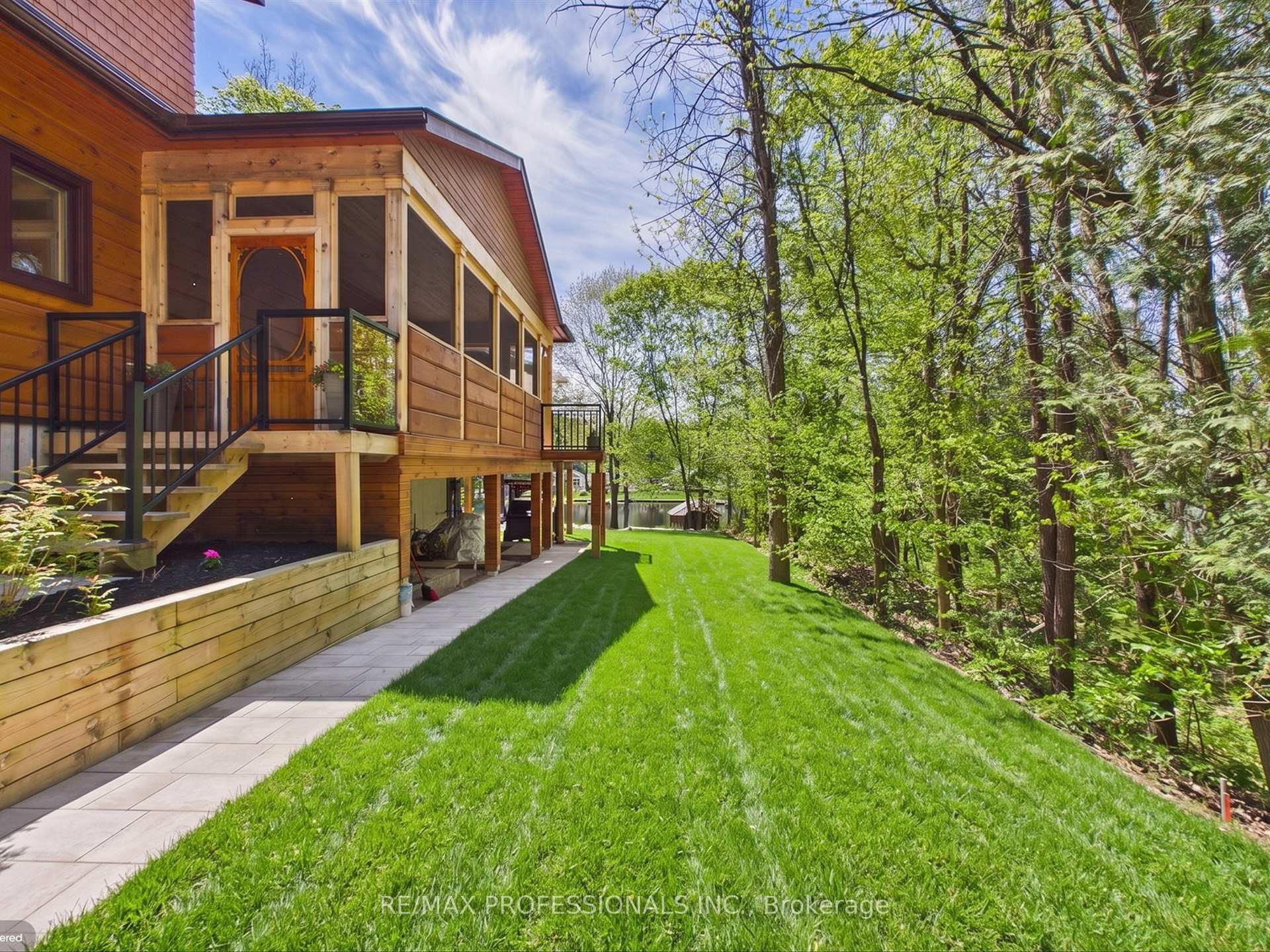 Photo 3 of 1048 Bagley Road, Gravenhurst, Morrison — HOMEH