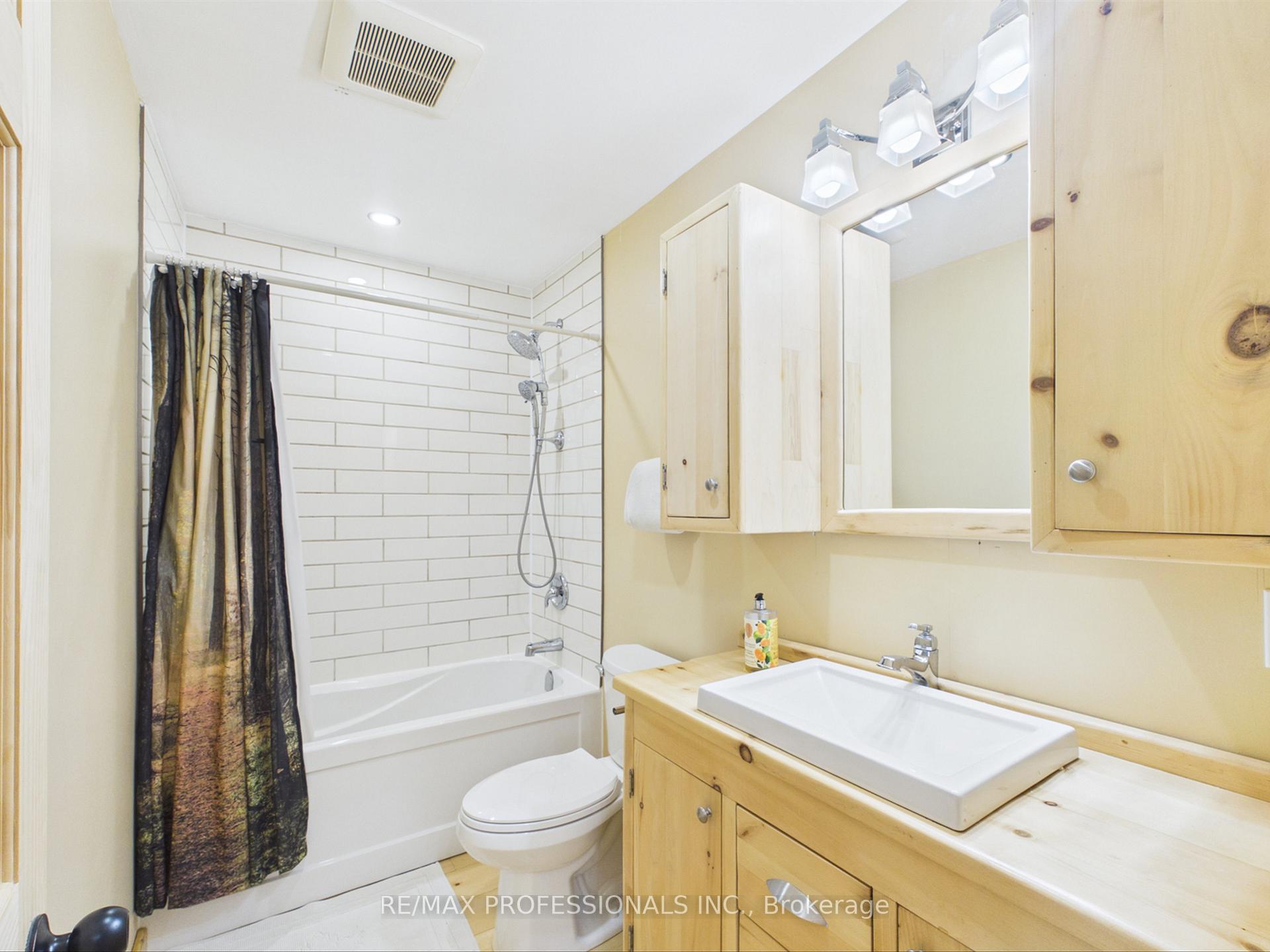 Photo 25 of 1048 Bagley Road, Gravenhurst, Morrison — HOMEH