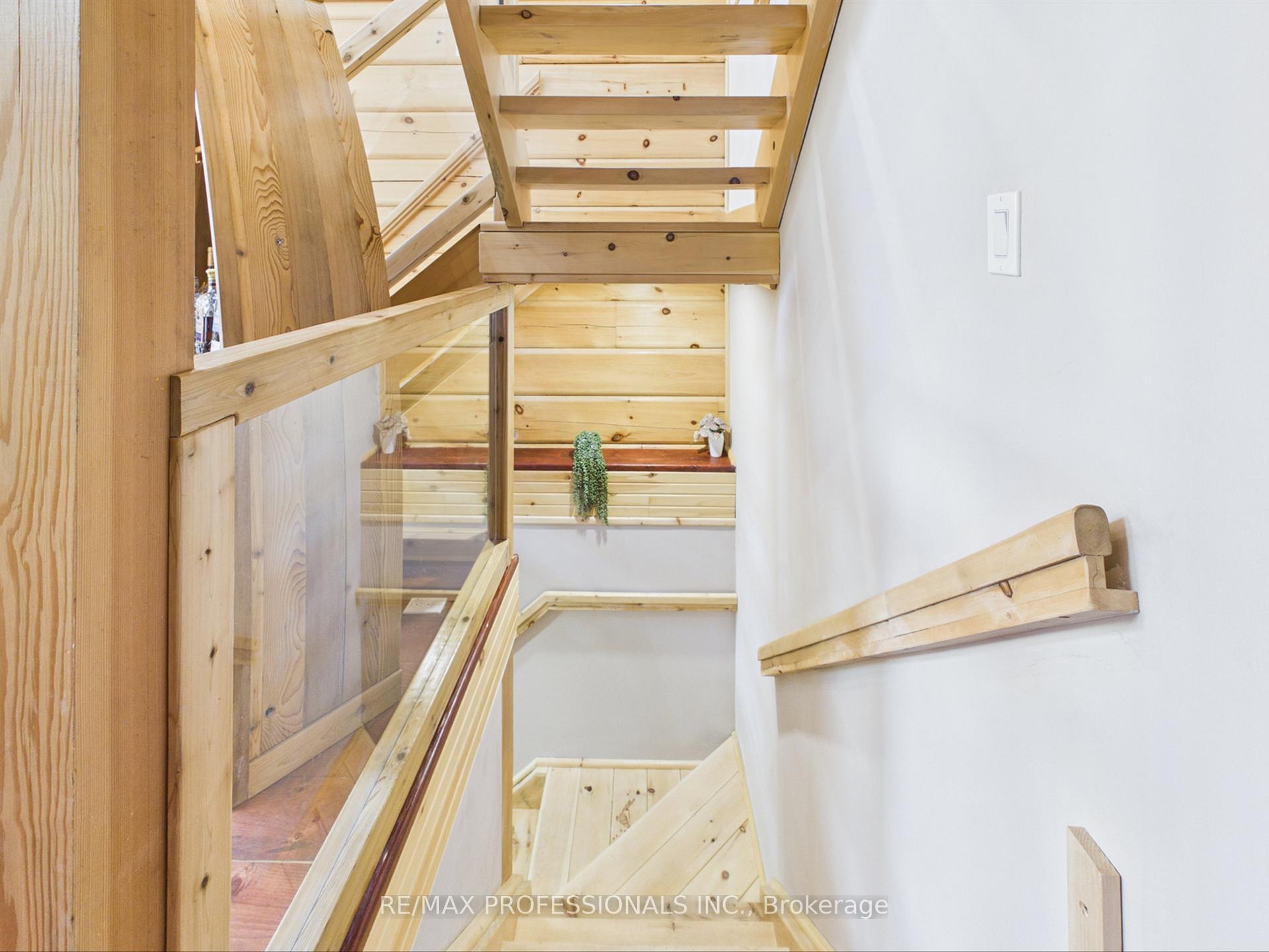 Photo 26 of 1048 Bagley Road, Gravenhurst, Morrison — HOMEH