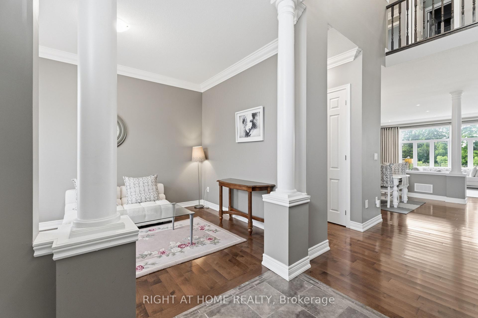 Photo 5 of 38 Weaver Drive, Hamilton, Meadowlands — HOMEH