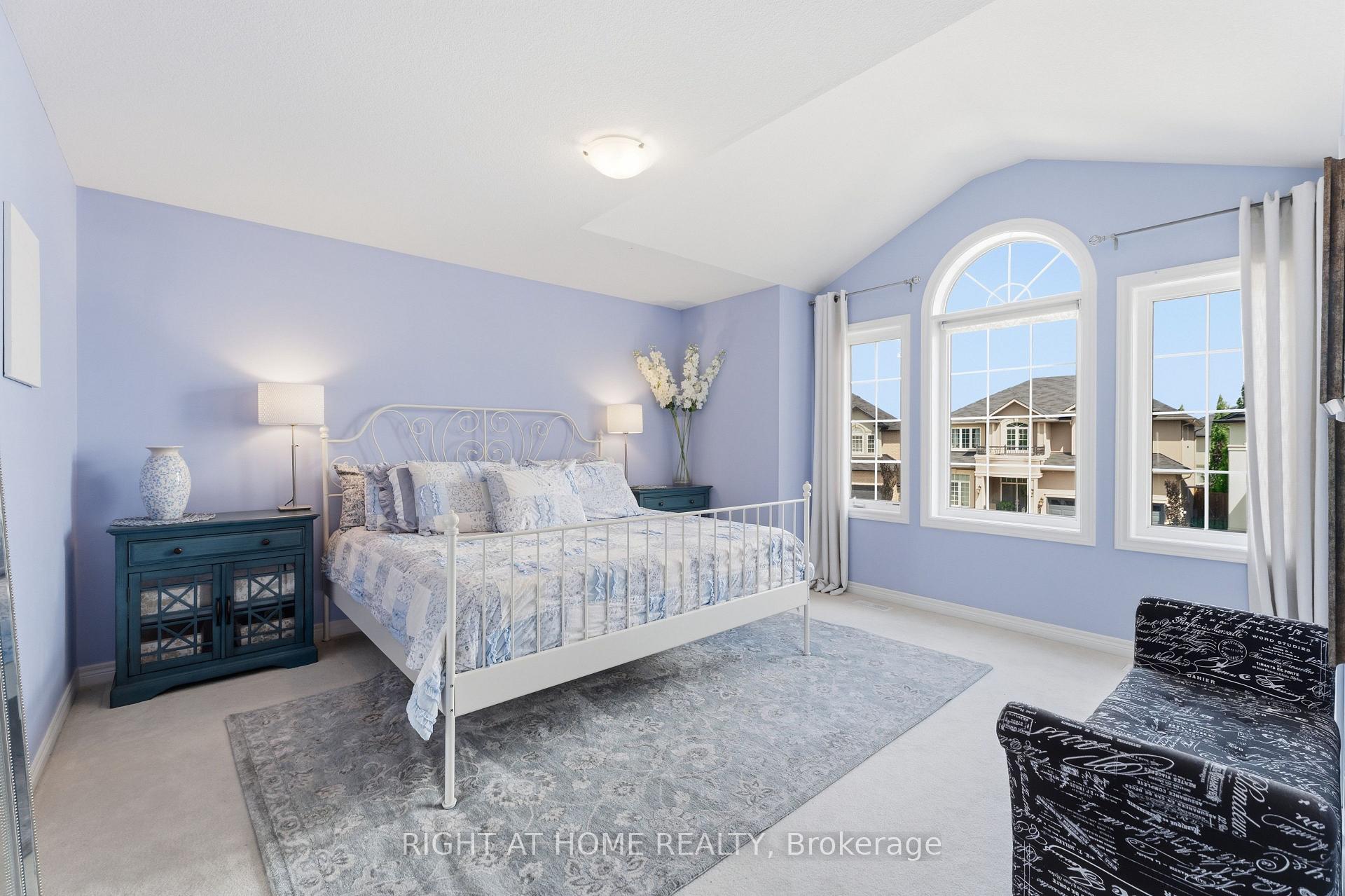 Photo 19 of 38 Weaver Drive, Hamilton, Meadowlands — HOMEH