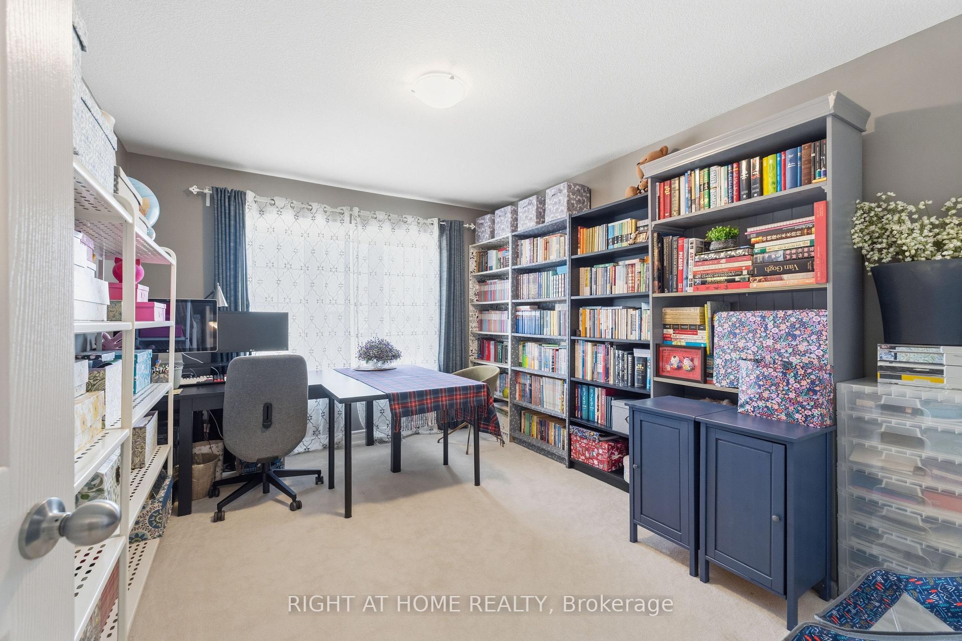 Photo 21 of 38 Weaver Drive, Hamilton, Meadowlands — HOMEH