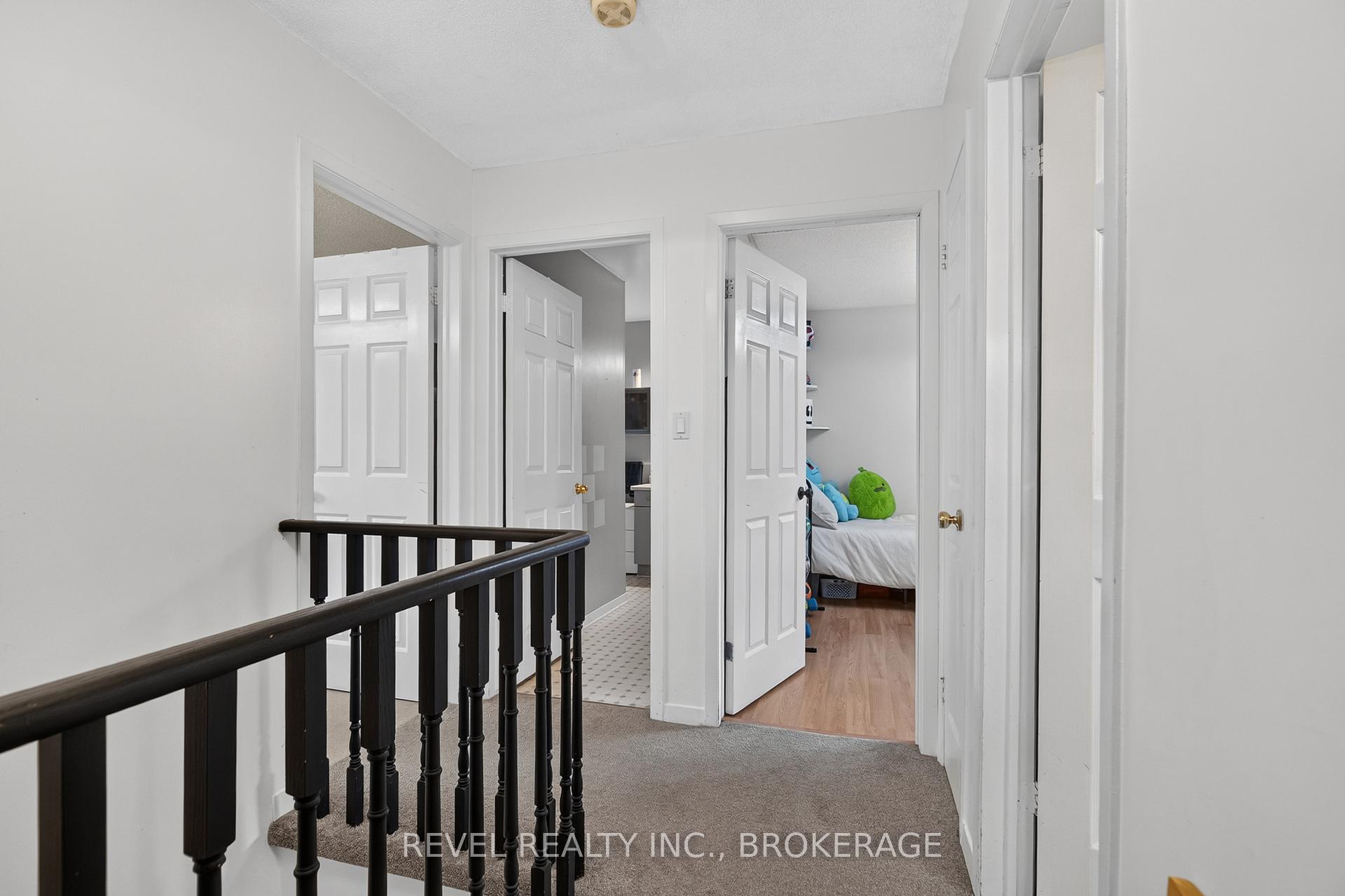 Photo 21 of 62 Barker Drive, Kingston, Kingston East (Incl Barret Crt) — HOMEH