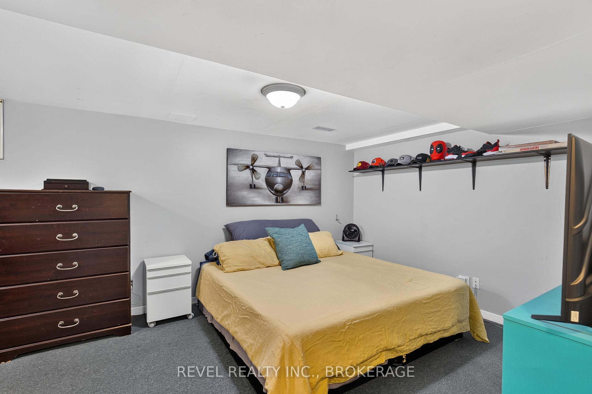 Photo 33 of 62 Barker Drive, Kingston, Kingston East (Incl Barret Crt) — HOMEH
