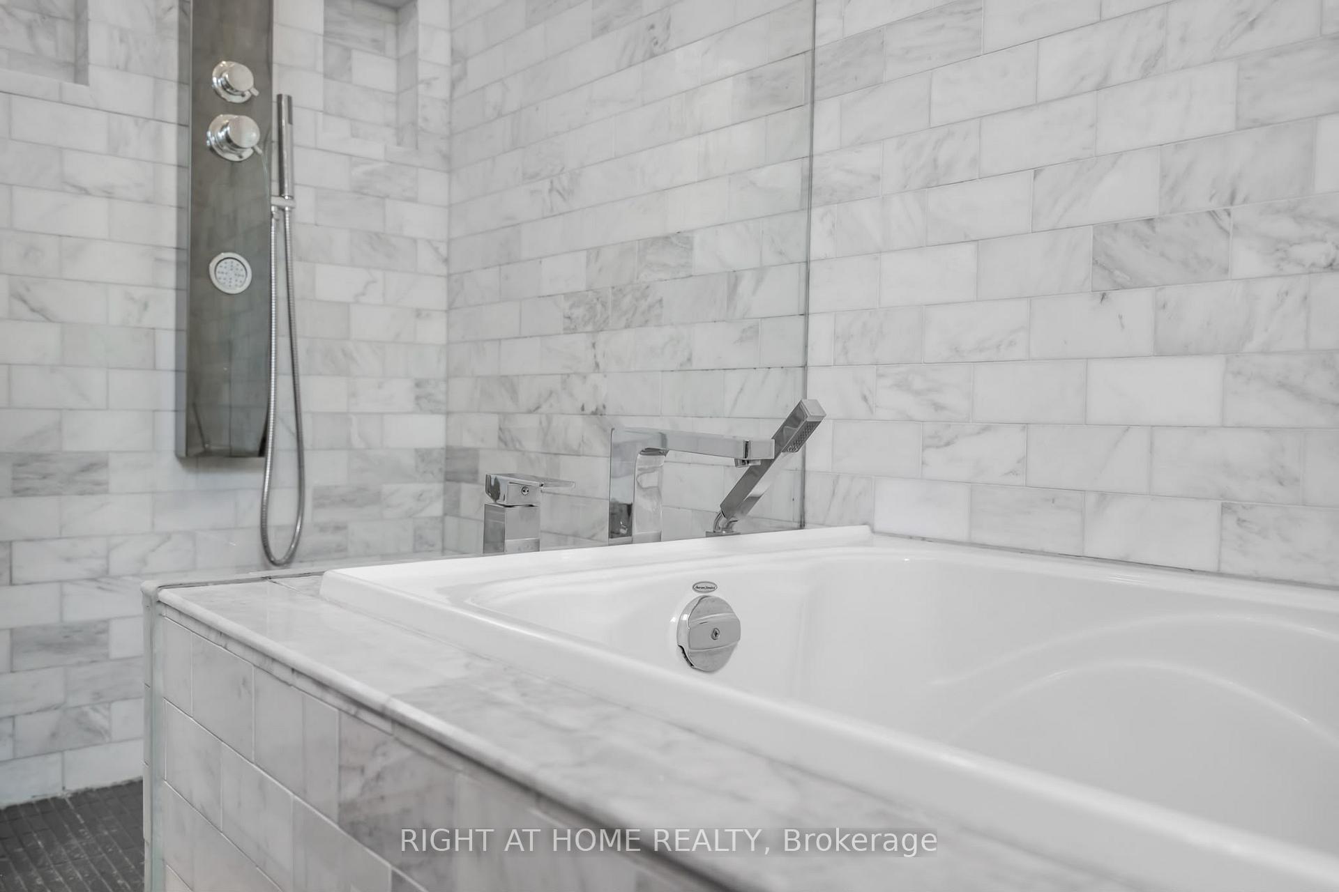 Photo 12 of Unit Main, 49 McGregor Road W, Scarborough, Dorset Park — HOMEH