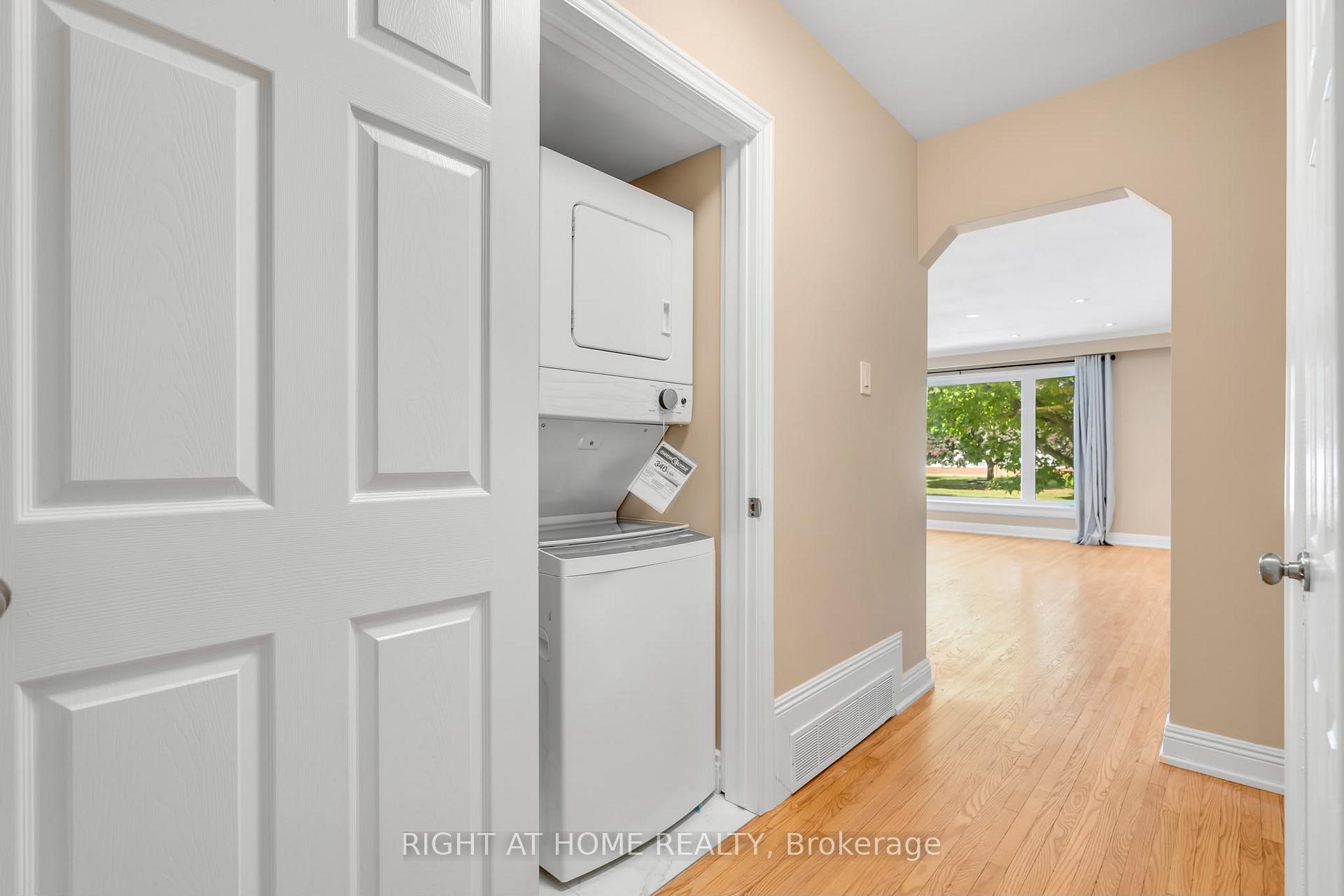 Photo 15 of Unit Main, 49 McGregor Road W, Scarborough, Dorset Park — HOMEH
