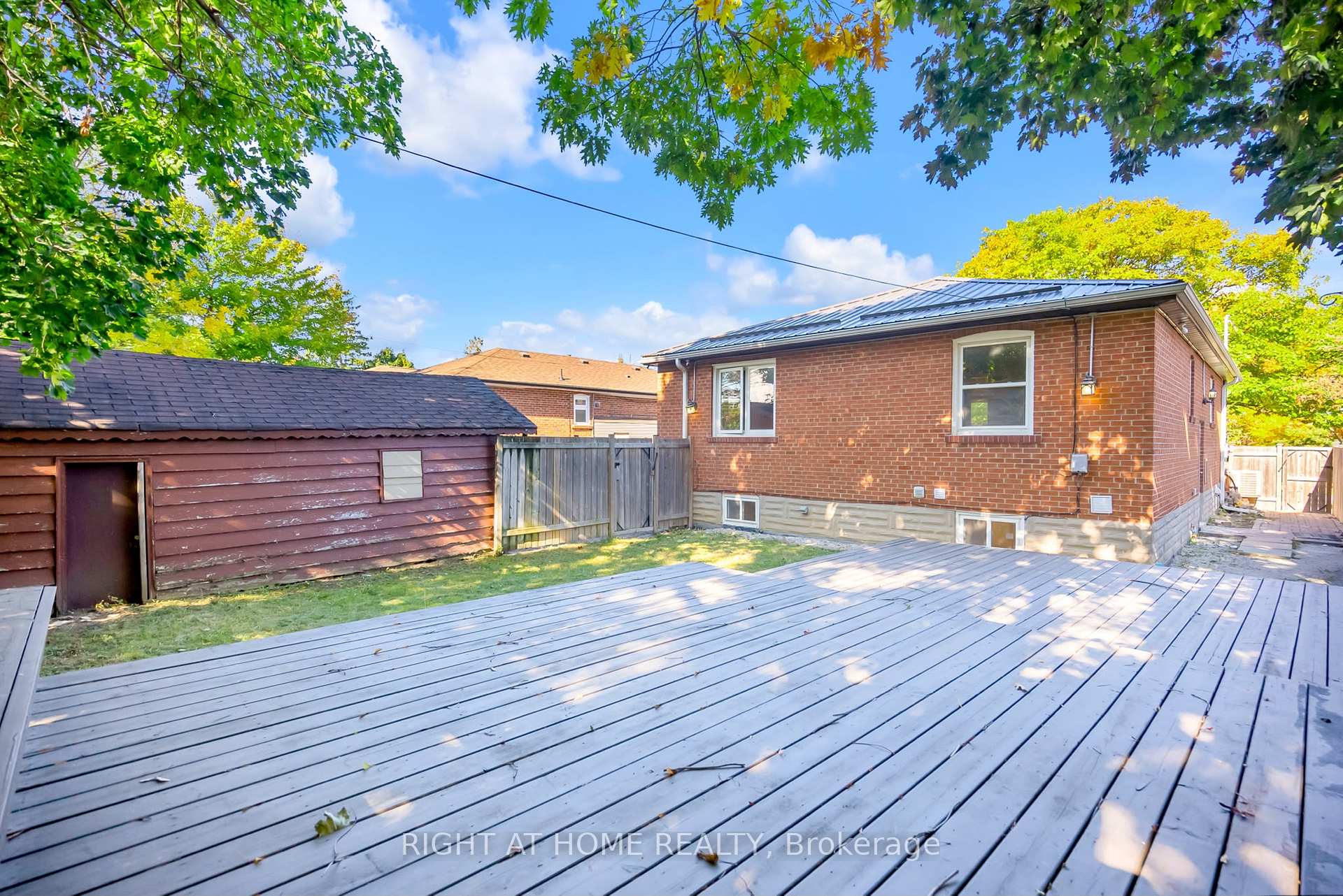 Photo 17 of Unit Main, 49 McGregor Road W, Scarborough, Dorset Park — HOMEH