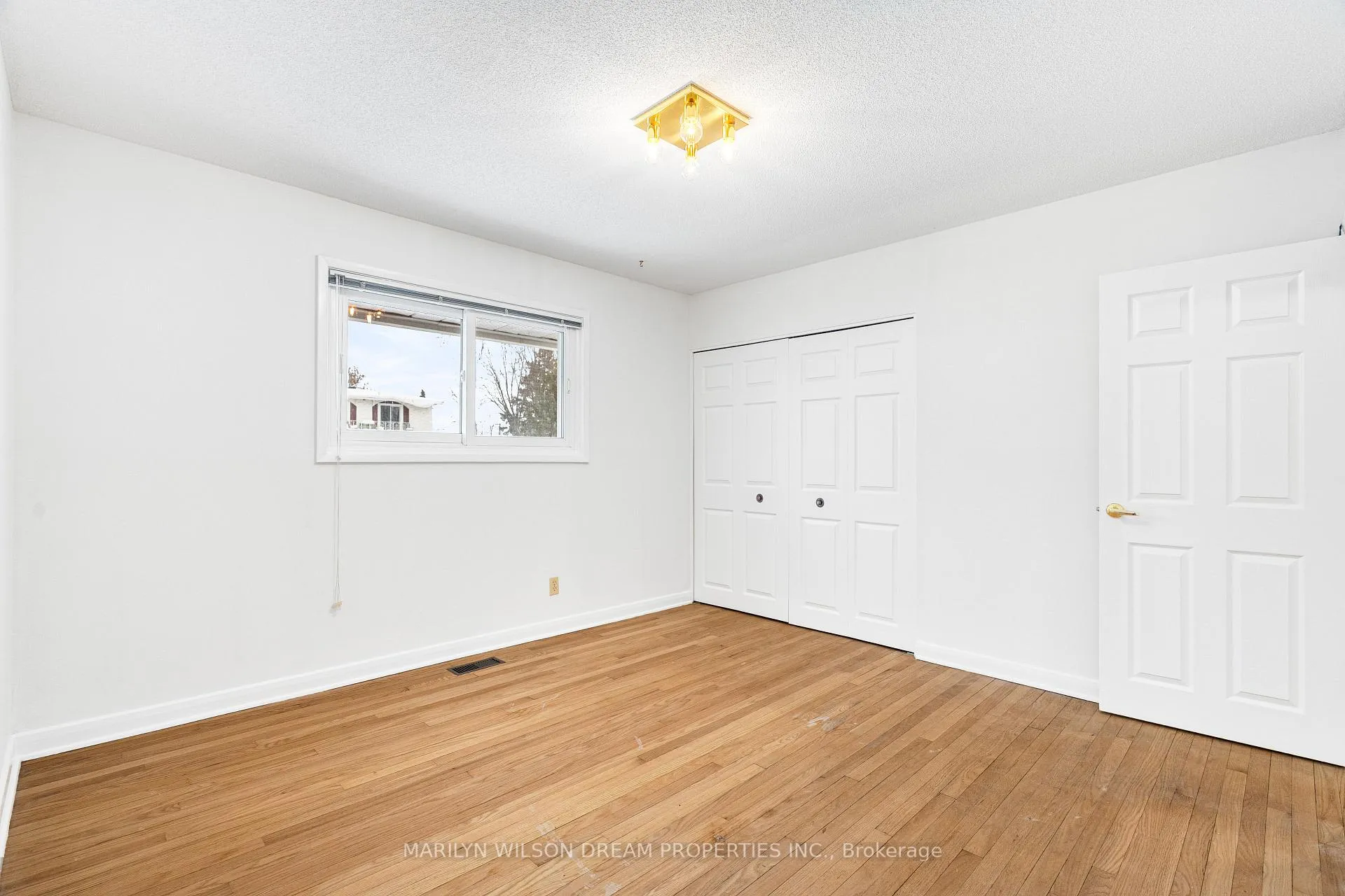 Photo 13 of 18 Virgil Road, Ottawa, Lynwood Village — HOMEH