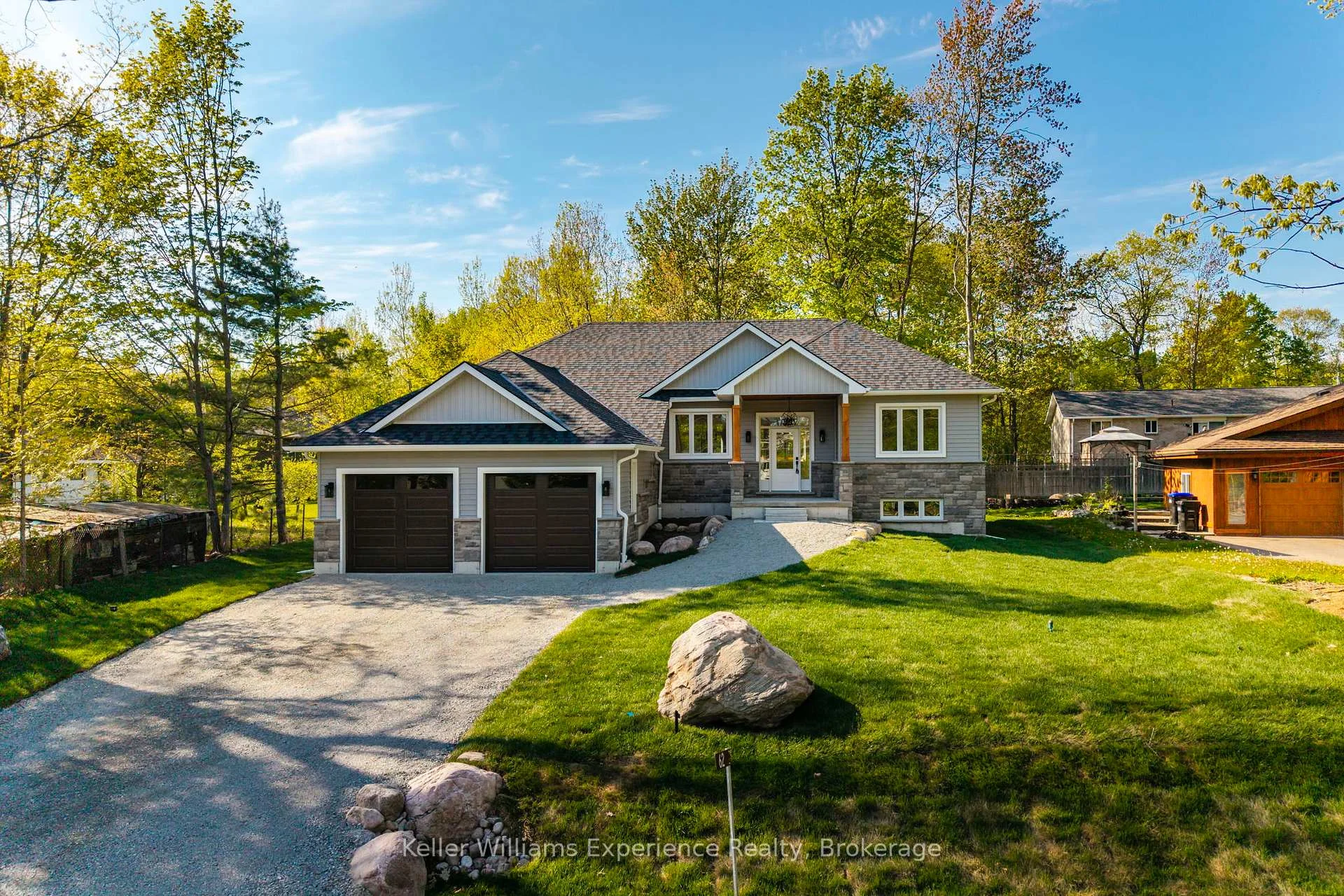 Photo 3 of 62 Rue Vanier, Tiny, Rural Tiny — HOMEH