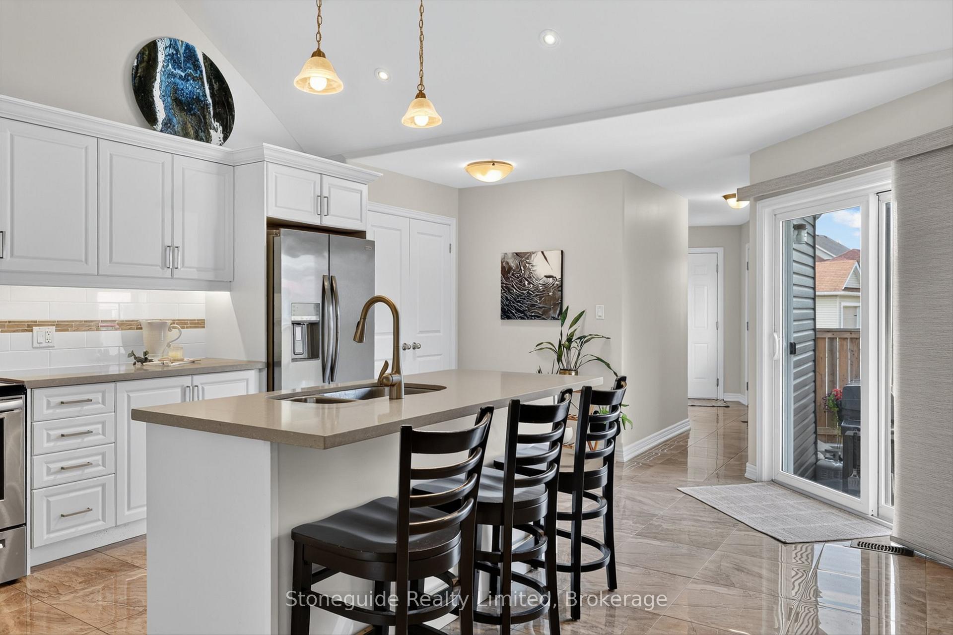 Photo 16 of 656 Grange Way, Peterborough, Northcrest Ward 5 — HOMEH