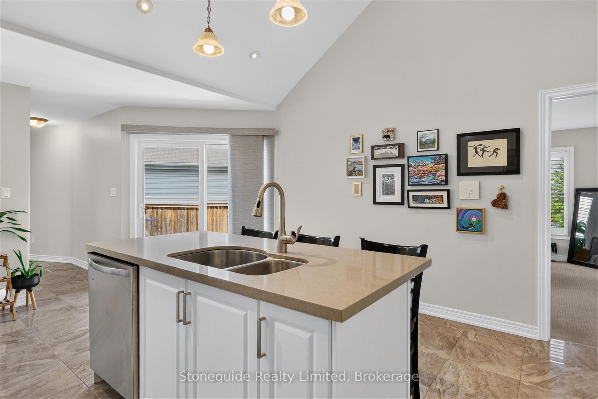Photo 18 of 656 Grange Way, Peterborough, Northcrest Ward 5 — HOMEH
