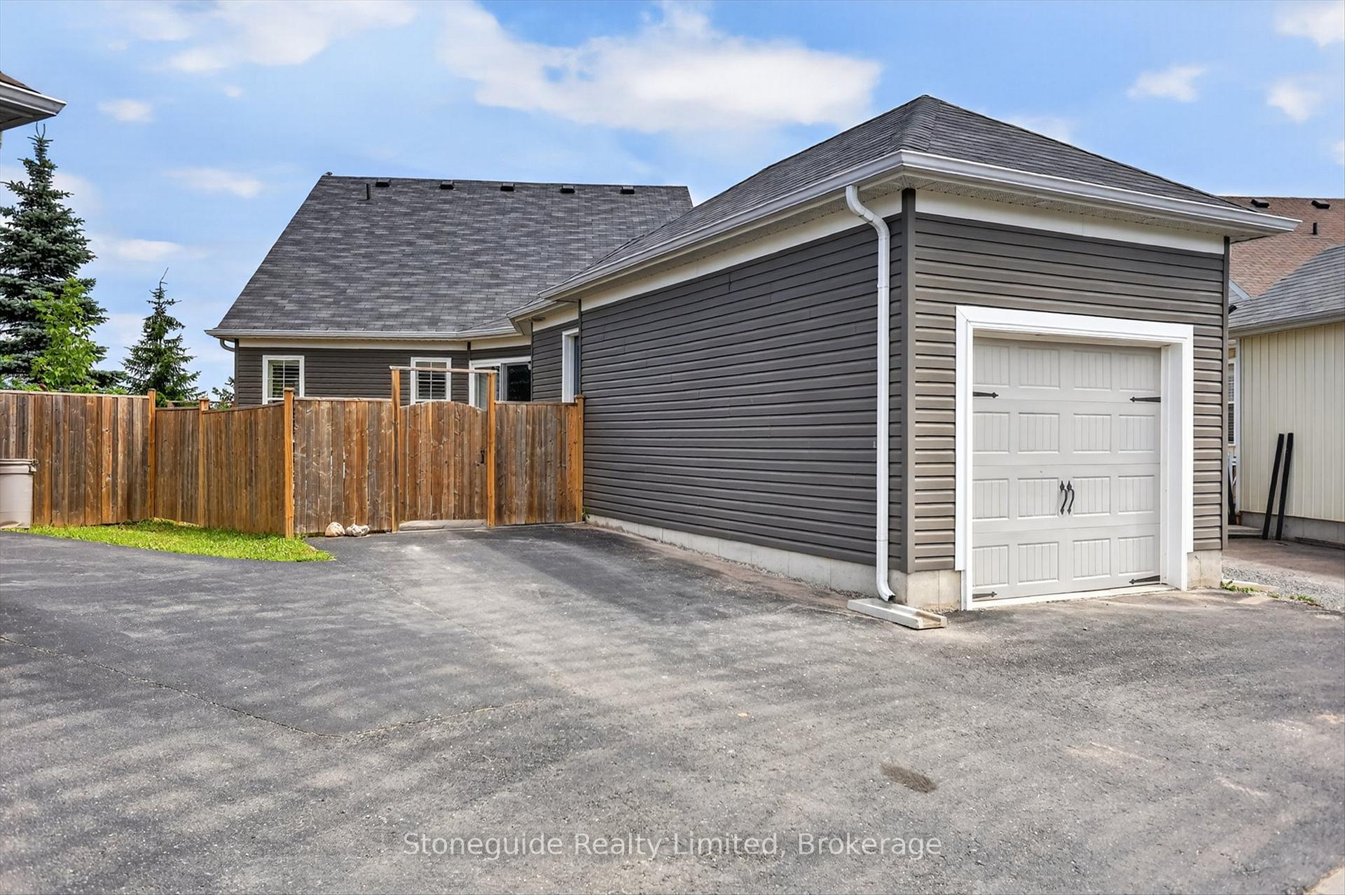 Photo 40 of 656 Grange Way, Peterborough, Northcrest Ward 5 — HOMEH