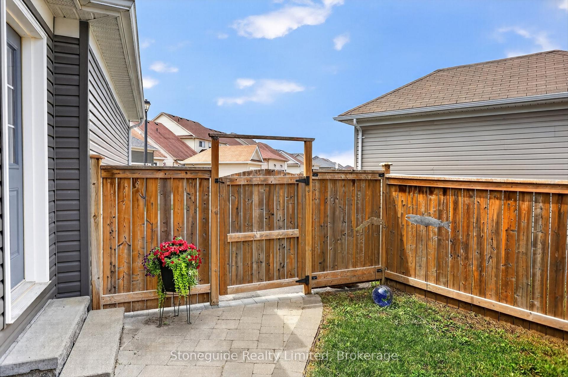 Photo 42 of 656 Grange Way, Peterborough, Northcrest Ward 5 — HOMEH