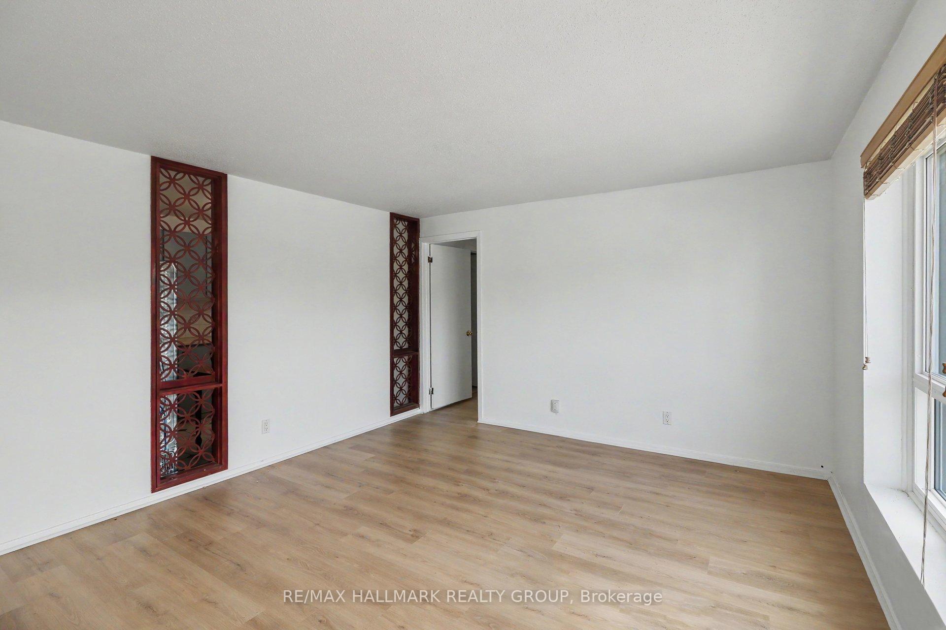 Photo 4 of Unit 8, 900 Elmsmere Road, Ottawa, Beacon Hill South — HOMEH