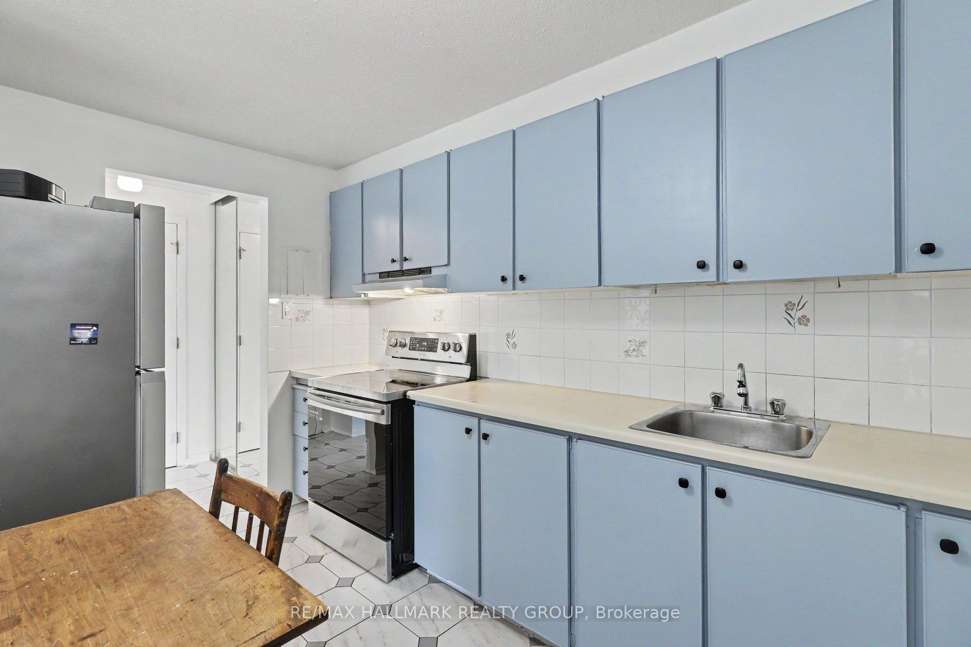 Photo 7 of Unit 8, 900 Elmsmere Road, Ottawa, Beacon Hill South — HOMEH