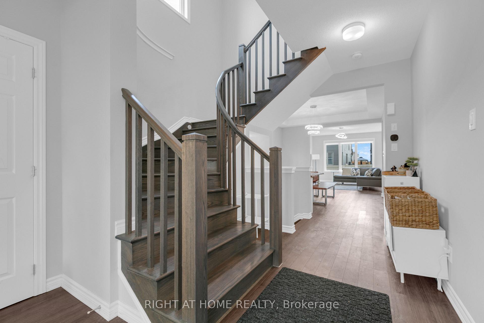 Photo 2 of 104 Unity Place, Ottawa, Stittsville (North) — HOMEH