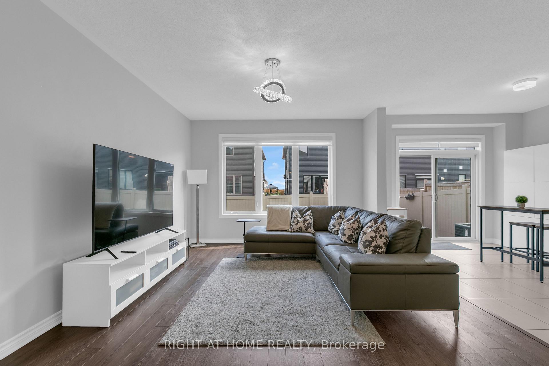 Photo 5 of 104 Unity Place, Ottawa, Stittsville (North) — HOMEH