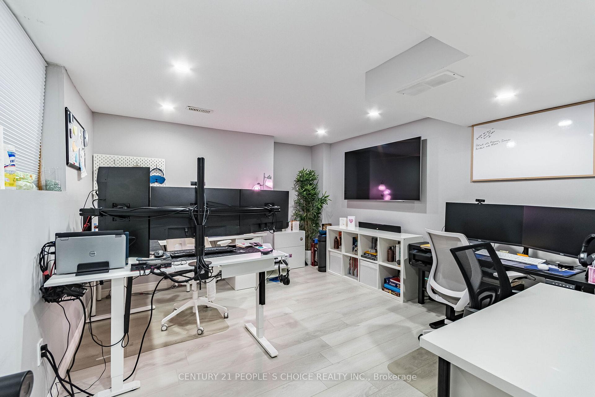 Photo 1 of 147 Garinger Crescent, Hamilton, Binbrook — HOMEH