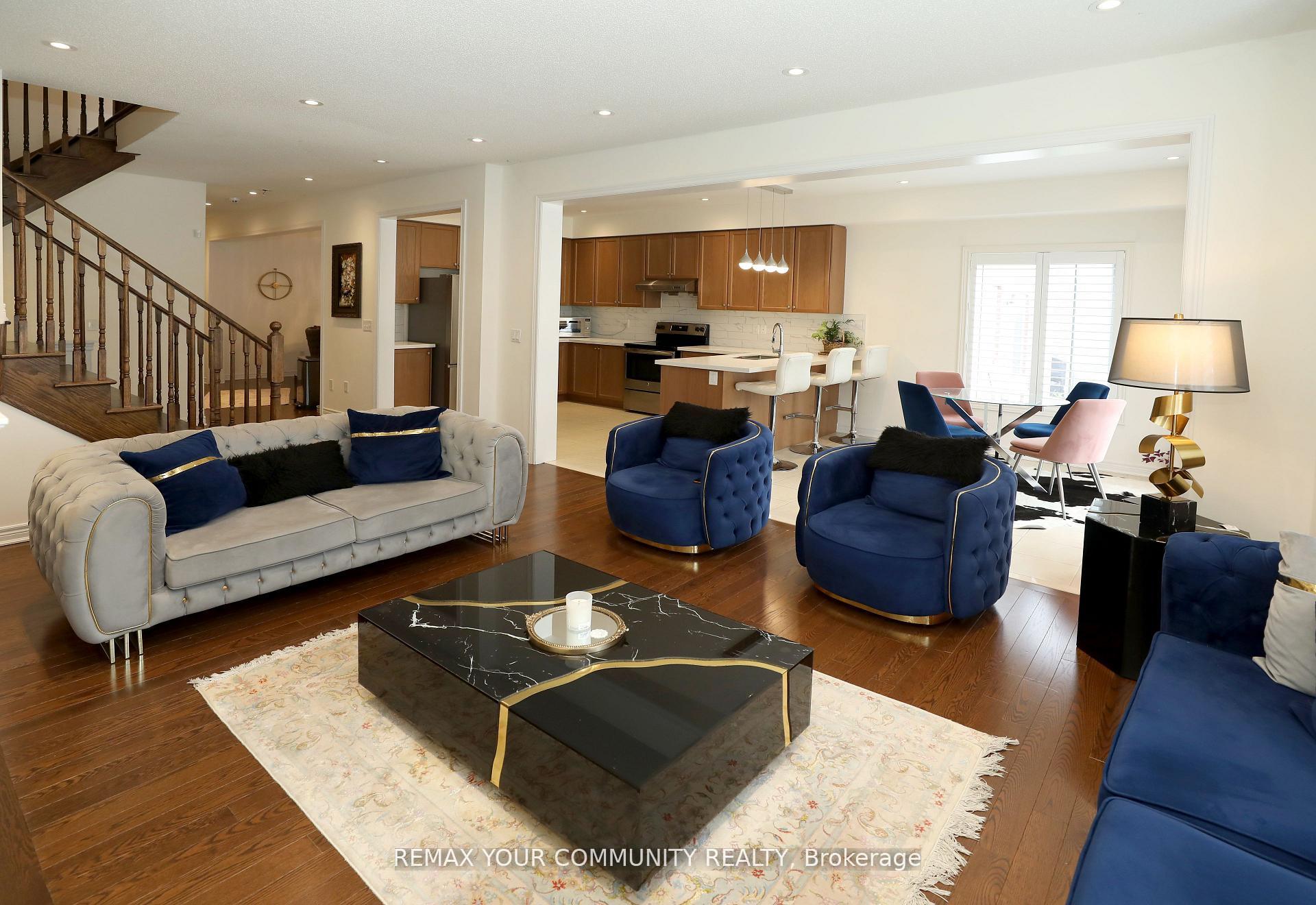 Photo 13 of 39 Kavanagh Avenue, East Gwillimbury, Sharon — HOMEH