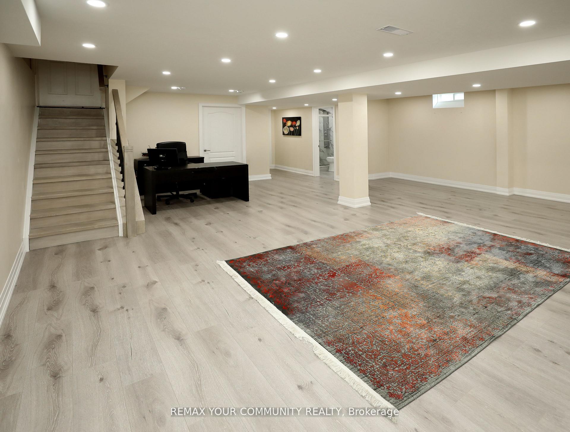 Photo 27 of 39 Kavanagh Avenue, East Gwillimbury, Sharon — HOMEH