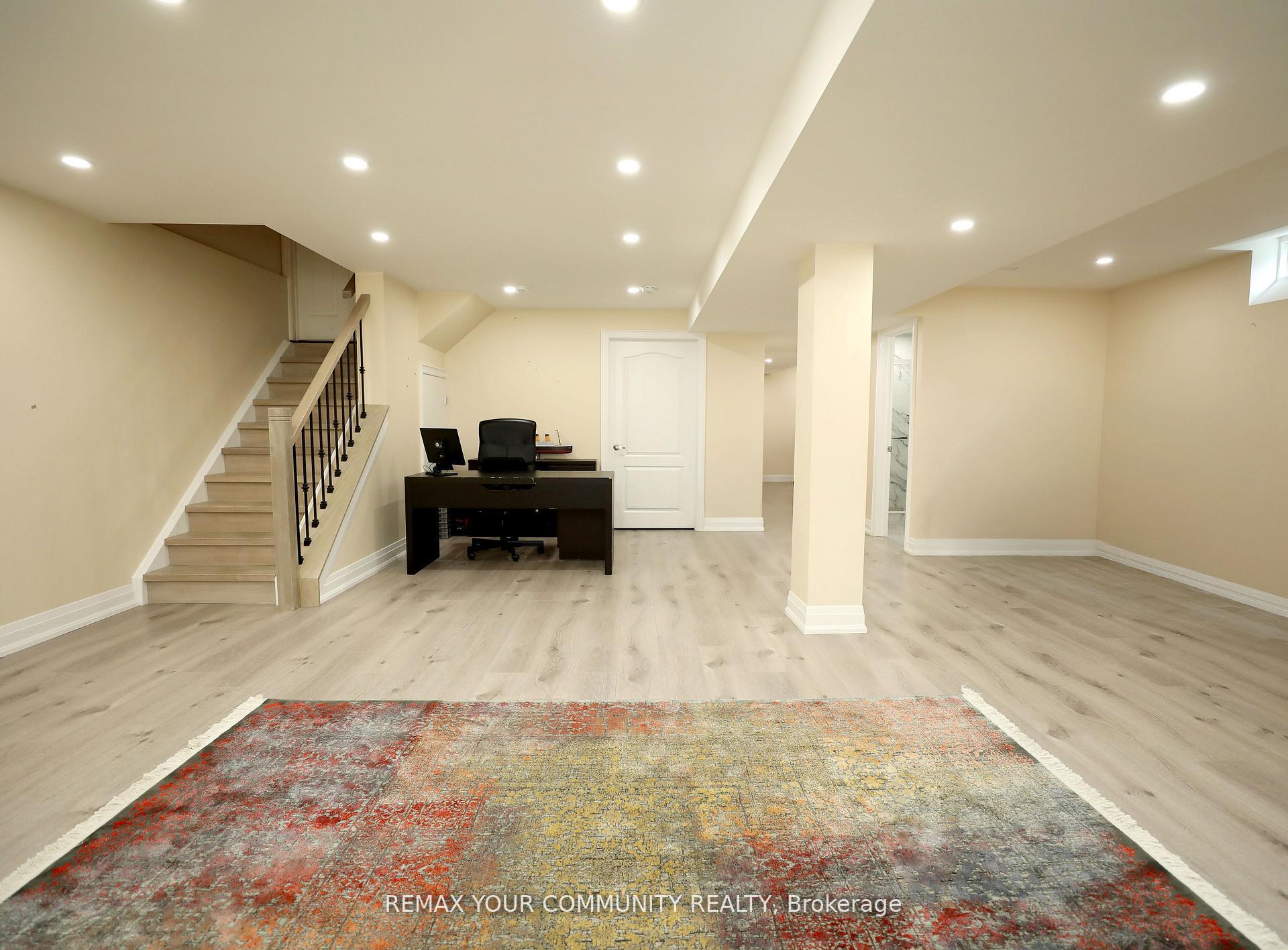 Photo 28 of 39 Kavanagh Avenue, East Gwillimbury, Sharon — HOMEH