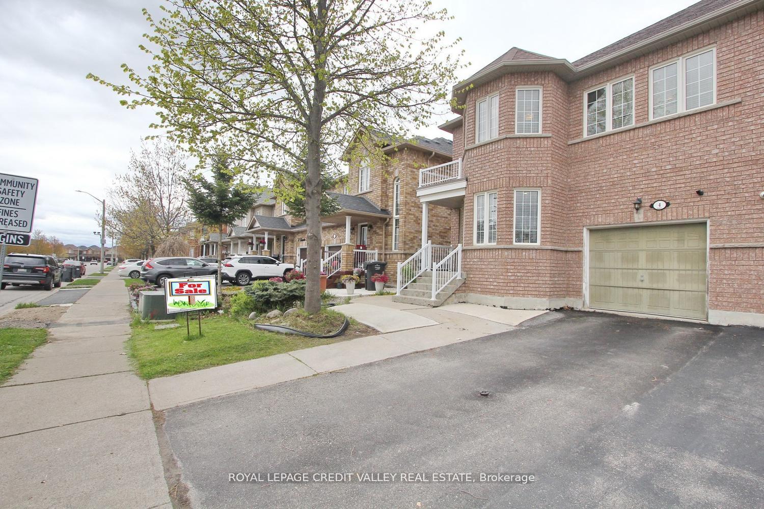 Photo 3 of 4 Kanata Road, Brampton, Fletcher's Meadow — HOMEH