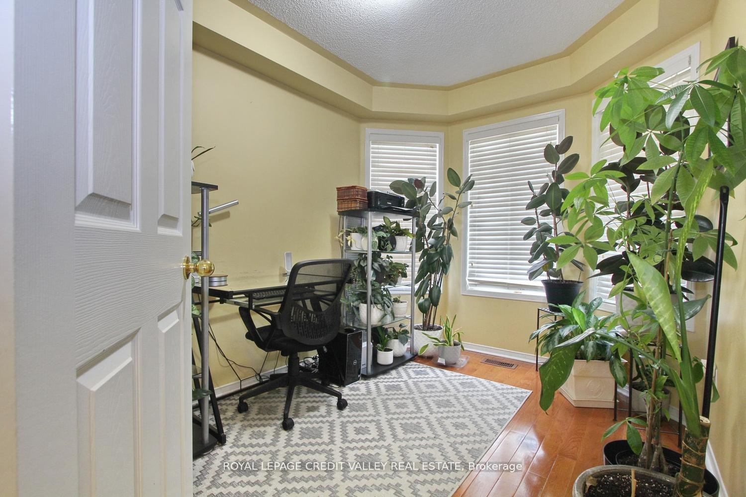 Photo 6 of 4 Kanata Road, Brampton, Fletcher's Meadow — HOMEH