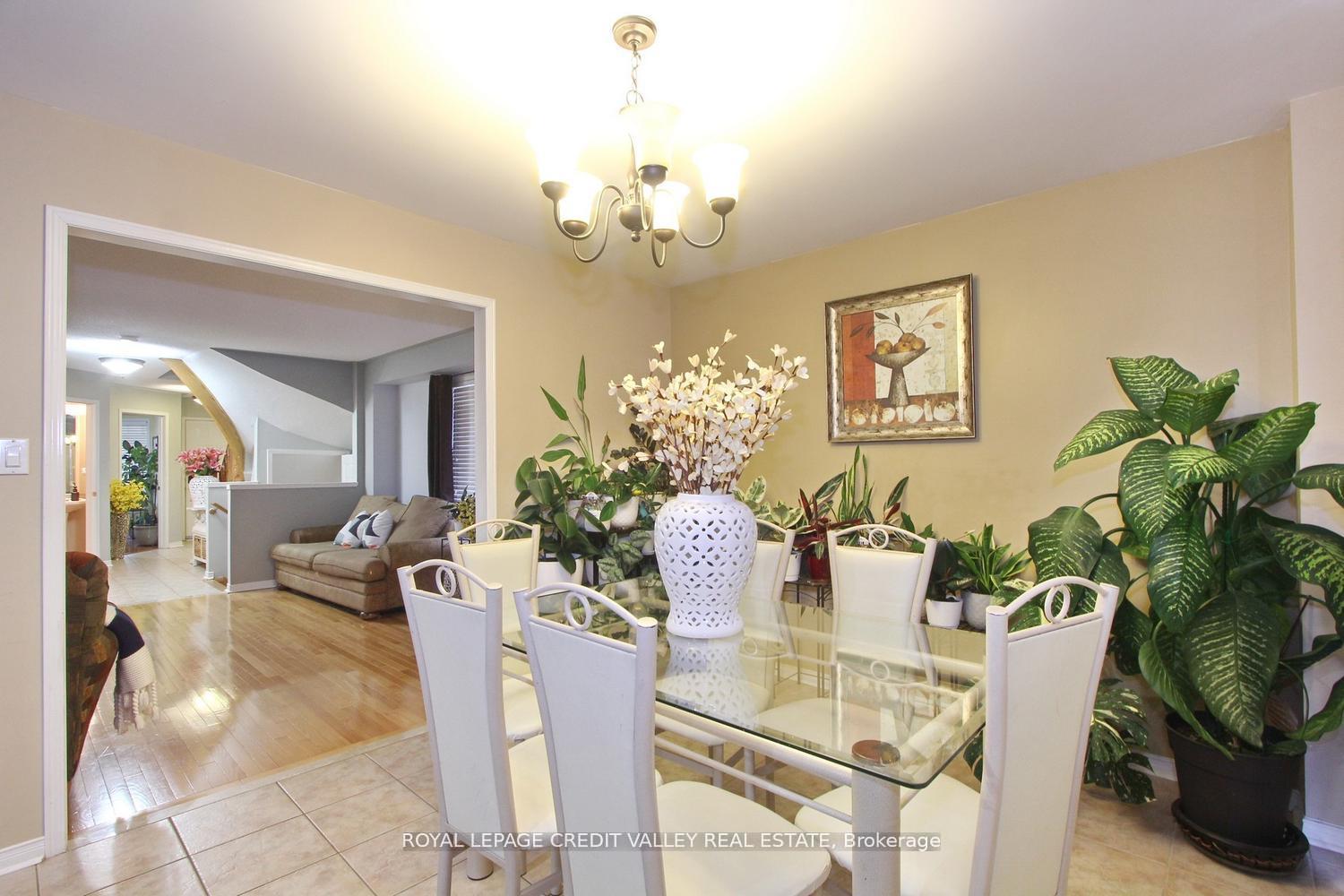 Photo 21 of 4 Kanata Road, Brampton, Fletcher's Meadow — HOMEH