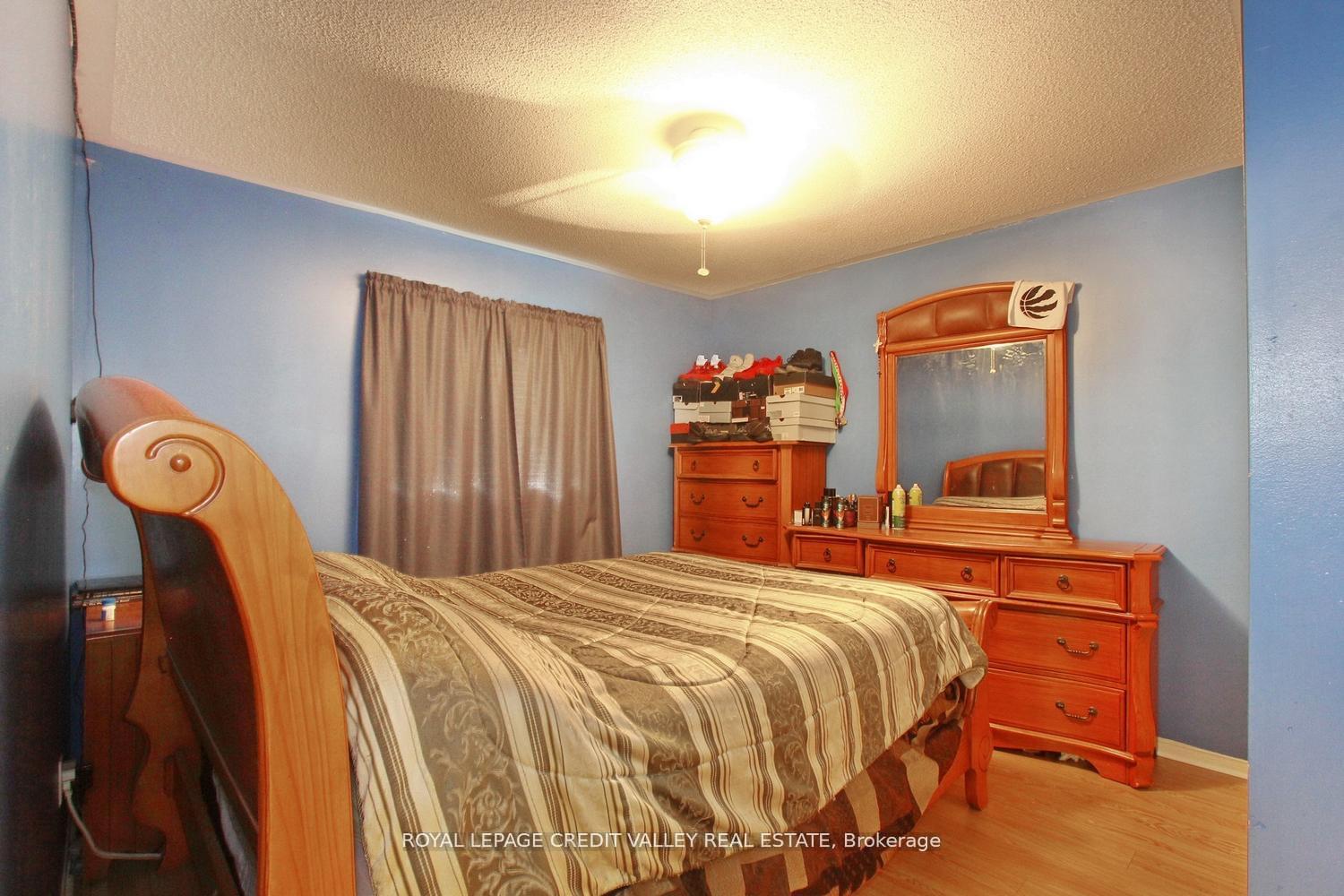 Photo 35 of 4 Kanata Road, Brampton, Fletcher's Meadow — HOMEH