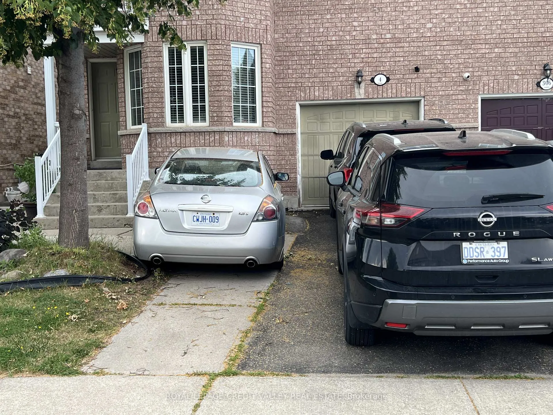 Photo 2 of 4 Kanata Road, Brampton, Fletcher's Meadow — HOMEH