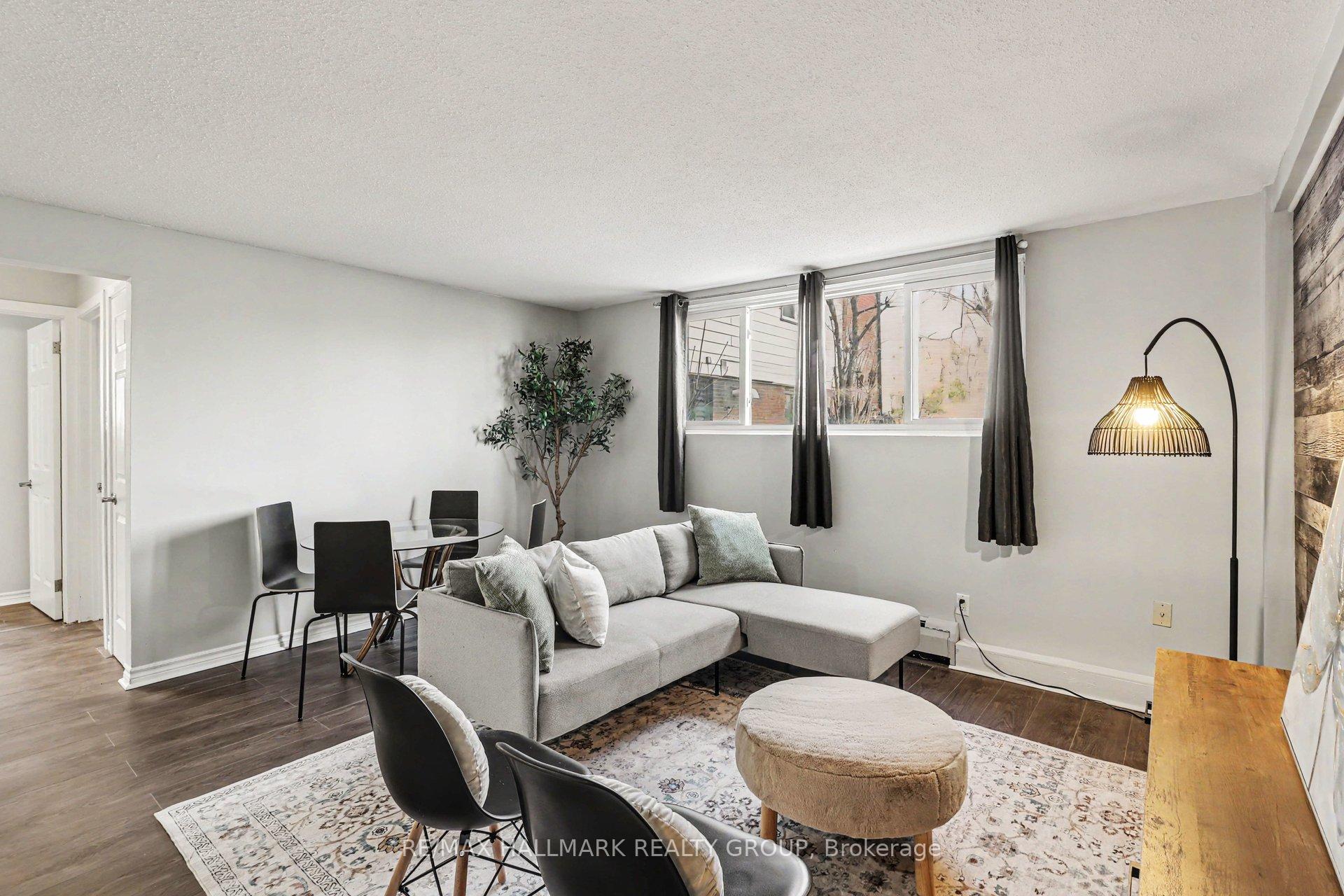Photo 2 of Unit 2, 898 Elmsmere Road, Ottawa, Beacon Hill South — HOMEH