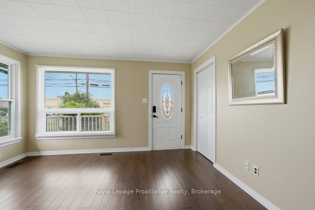 Photo 4 of 395 Sidney Street, Quinte West, Trenton Ward — HOMEH