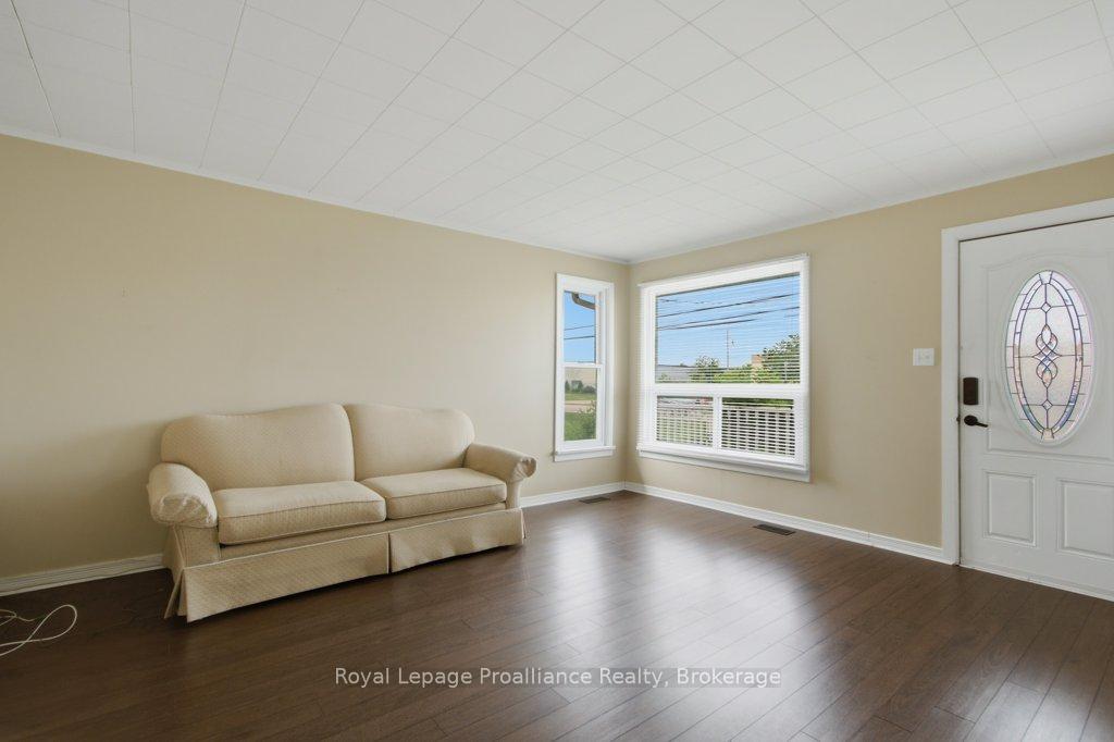 Photo 5 of 395 Sidney Street, Quinte West, Trenton Ward — HOMEH