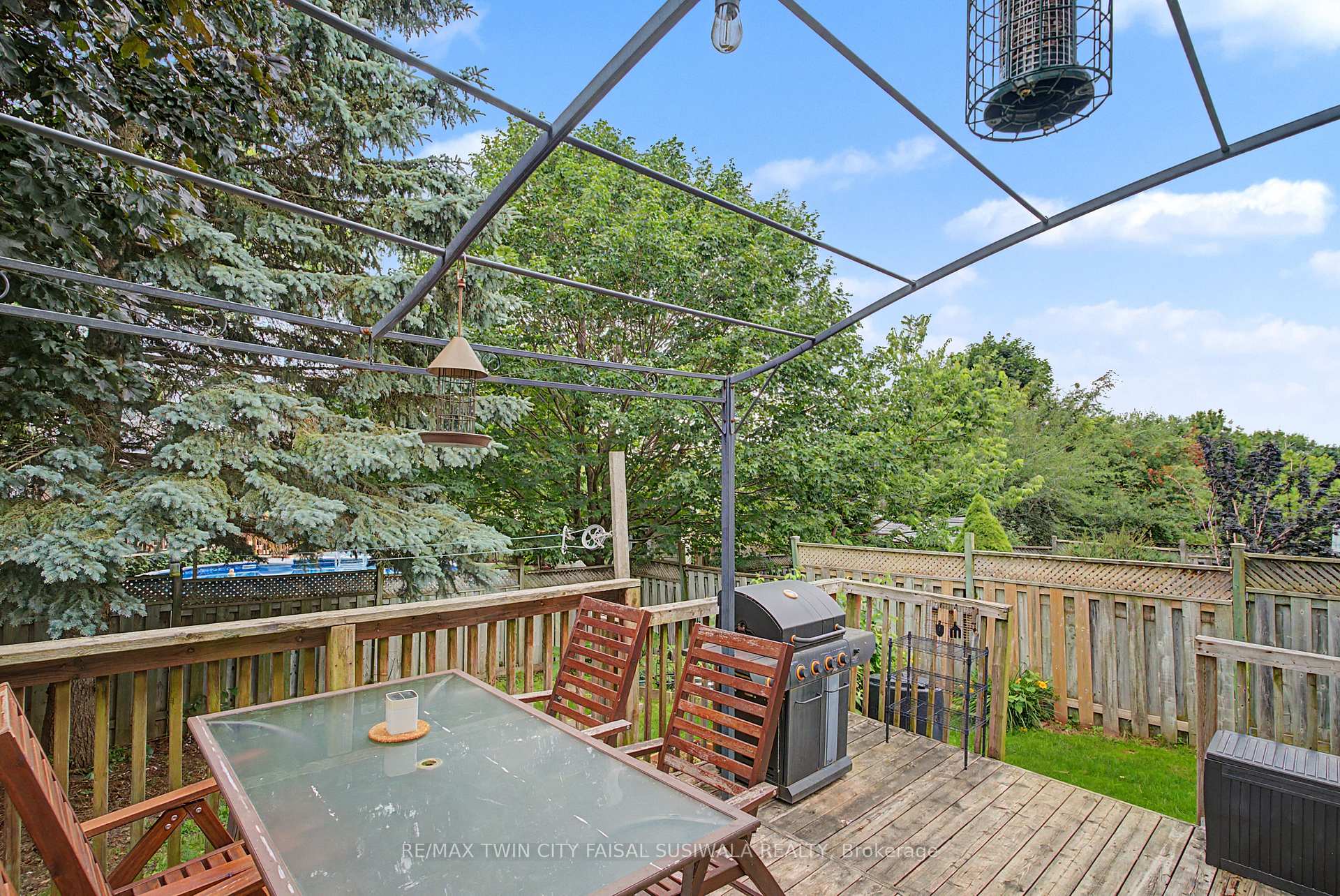 Photo 3 of 191 Northview Heights Drive, Cambridge, Greenway-Chaplin — HOMEH
