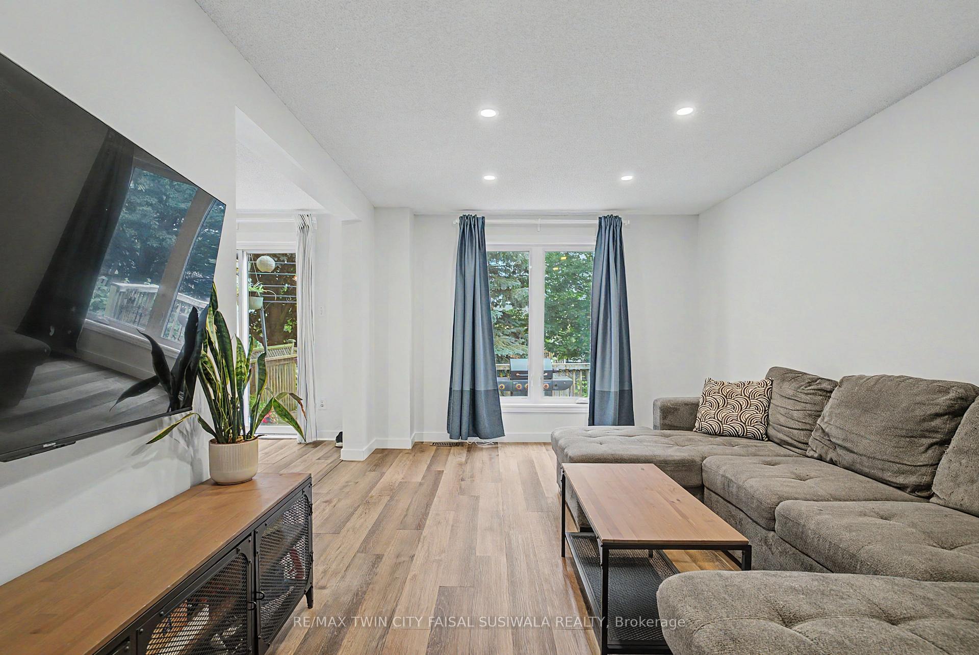 Photo 14 of 191 Northview Heights Drive, Cambridge, Greenway-Chaplin — HOMEH