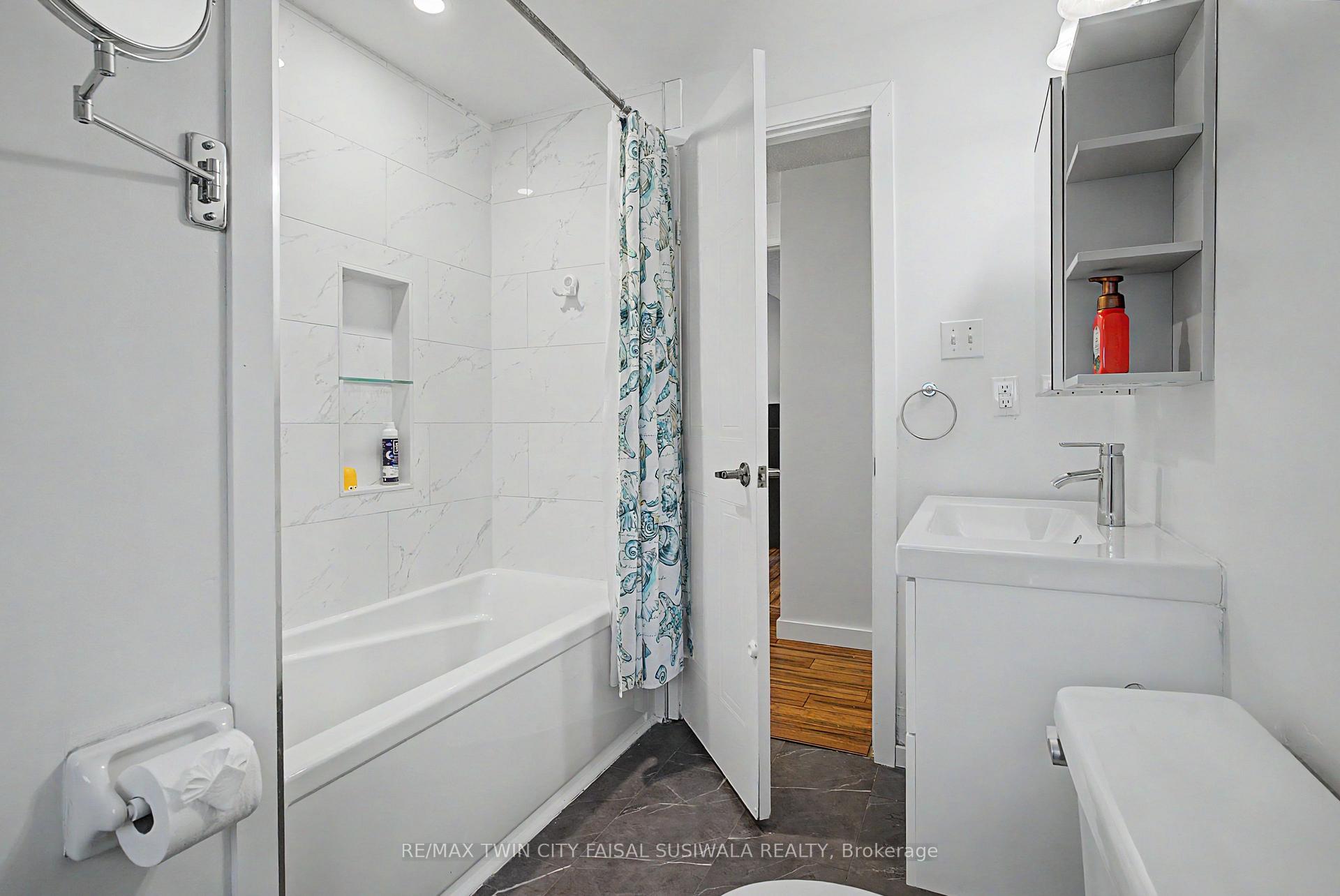 Photo 19 of 191 Northview Heights Drive, Cambridge, Greenway-Chaplin — HOMEH