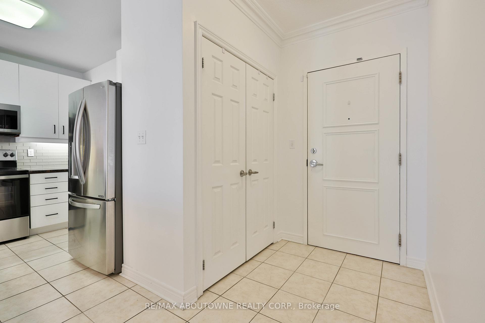 Photo 6 of Unit 509, 1980 Imperial Way, Burlington, Uptown — HOMEH