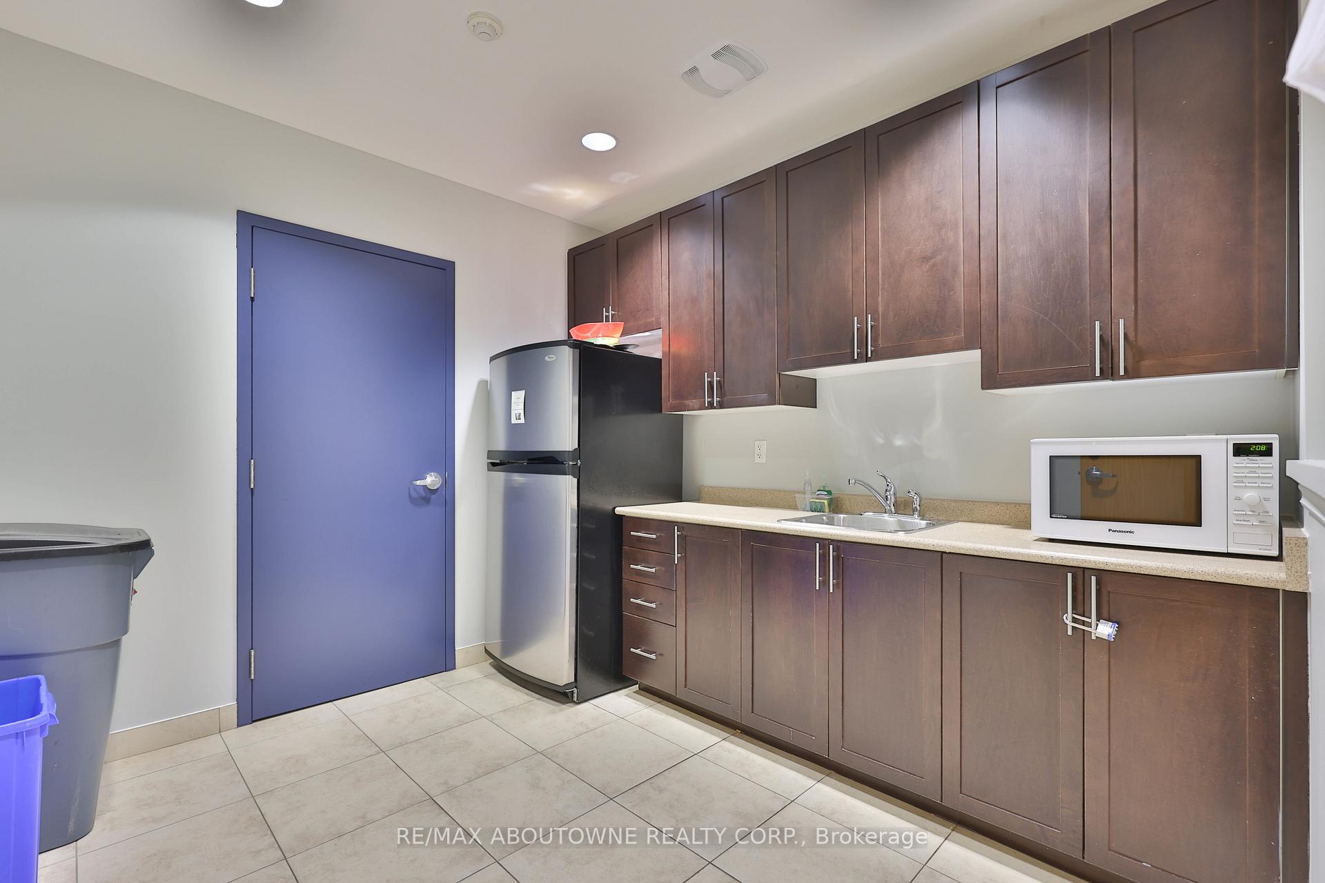 Photo 33 of Unit 509, 1980 Imperial Way, Burlington, Uptown — HOMEH