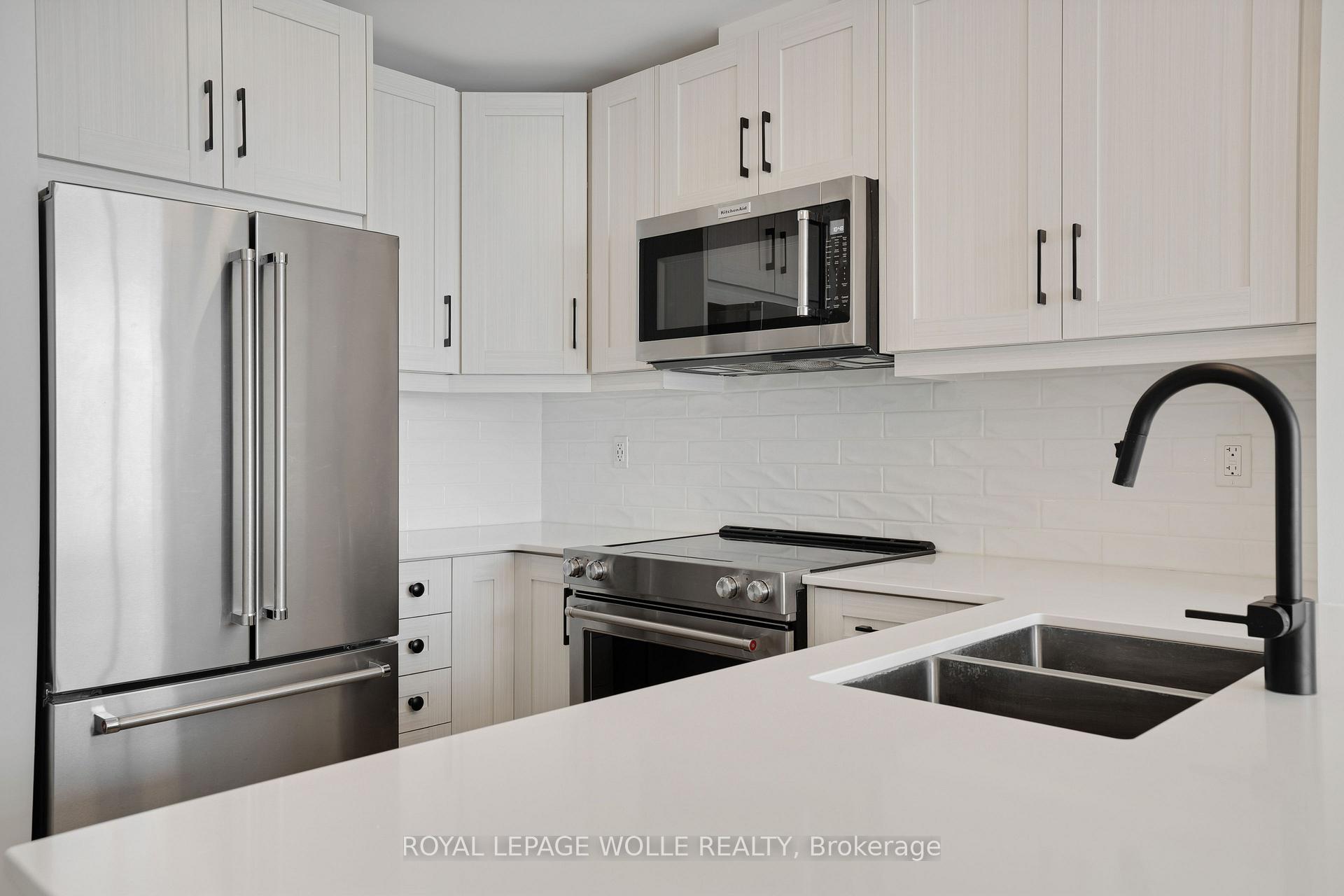 Photo 15 of Unit 1904, 60 Charles Street W, Kitchener, City Commercial Core — HOMEH
