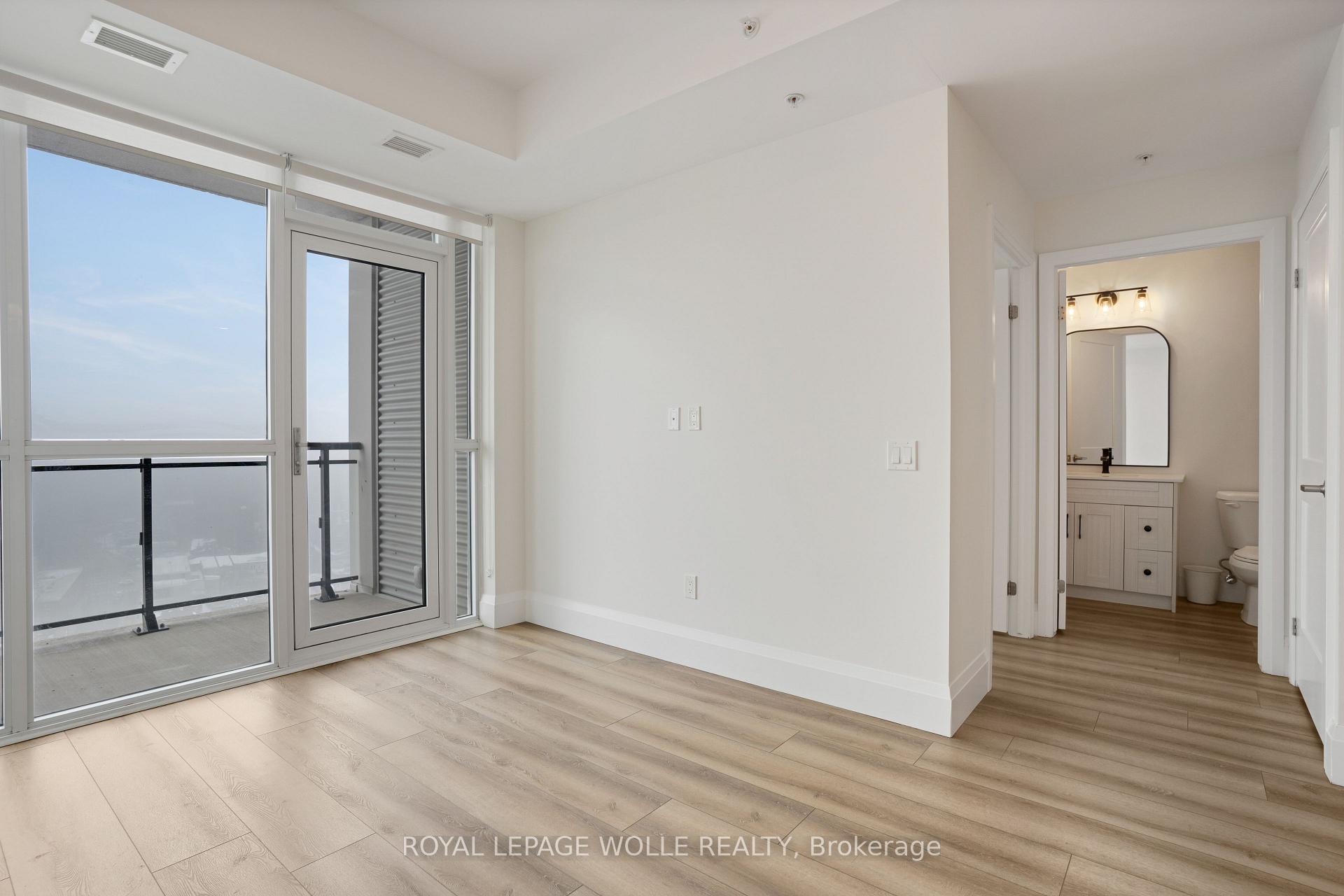 Photo 19 of Unit 1904, 60 Charles Street W, Kitchener, City Commercial Core — HOMEH