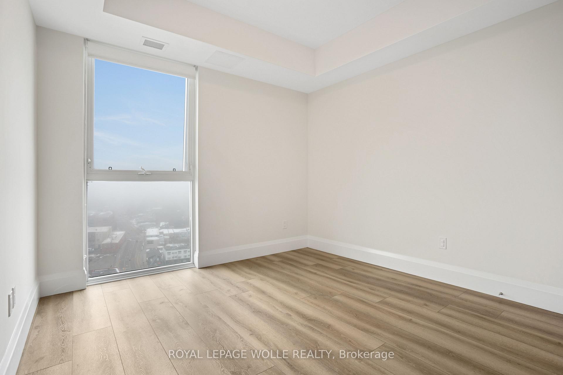 Photo 22 of Unit 1904, 60 Charles Street W, Kitchener, City Commercial Core — HOMEH