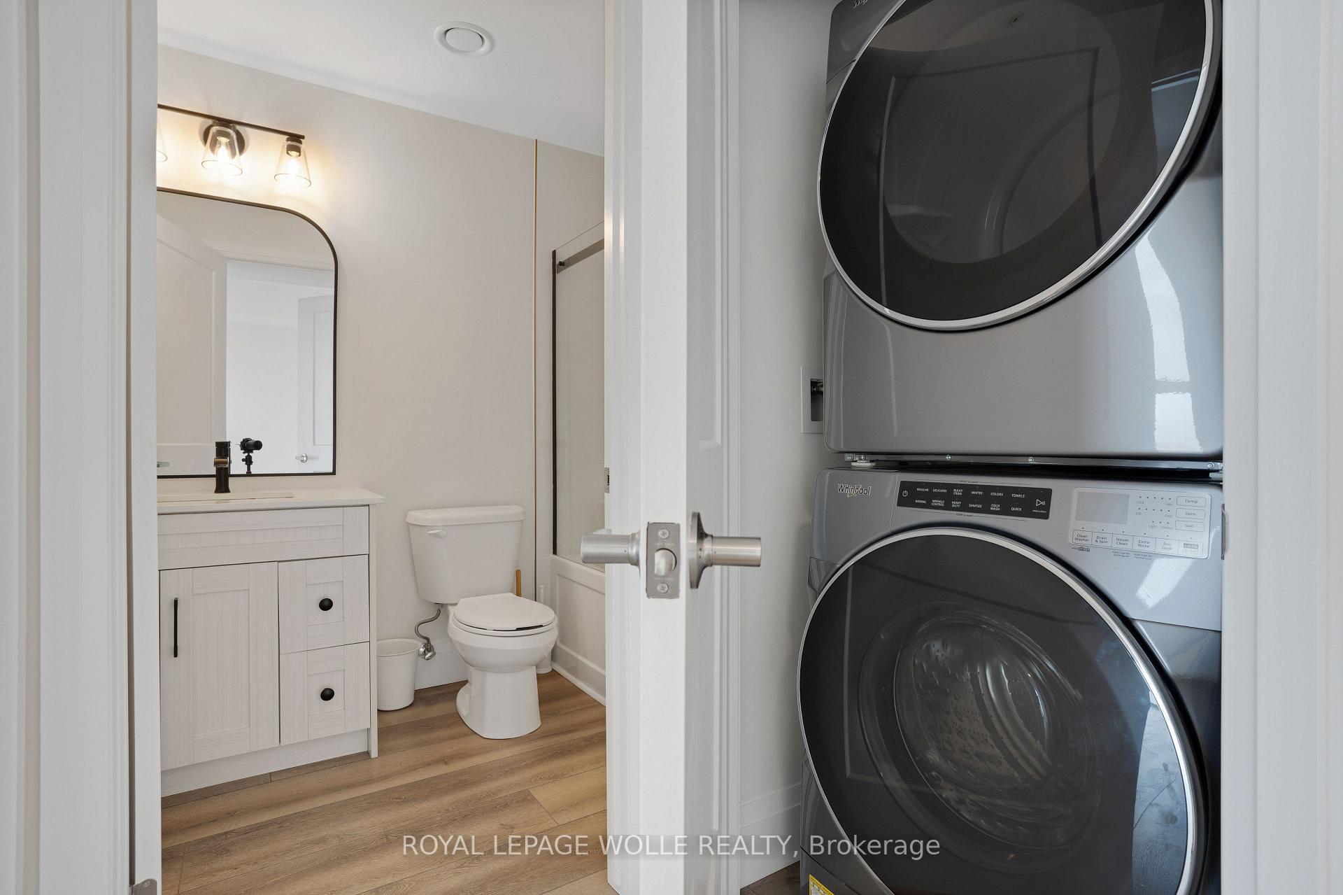Photo 26 of Unit 1904, 60 Charles Street W, Kitchener, City Commercial Core — HOMEH