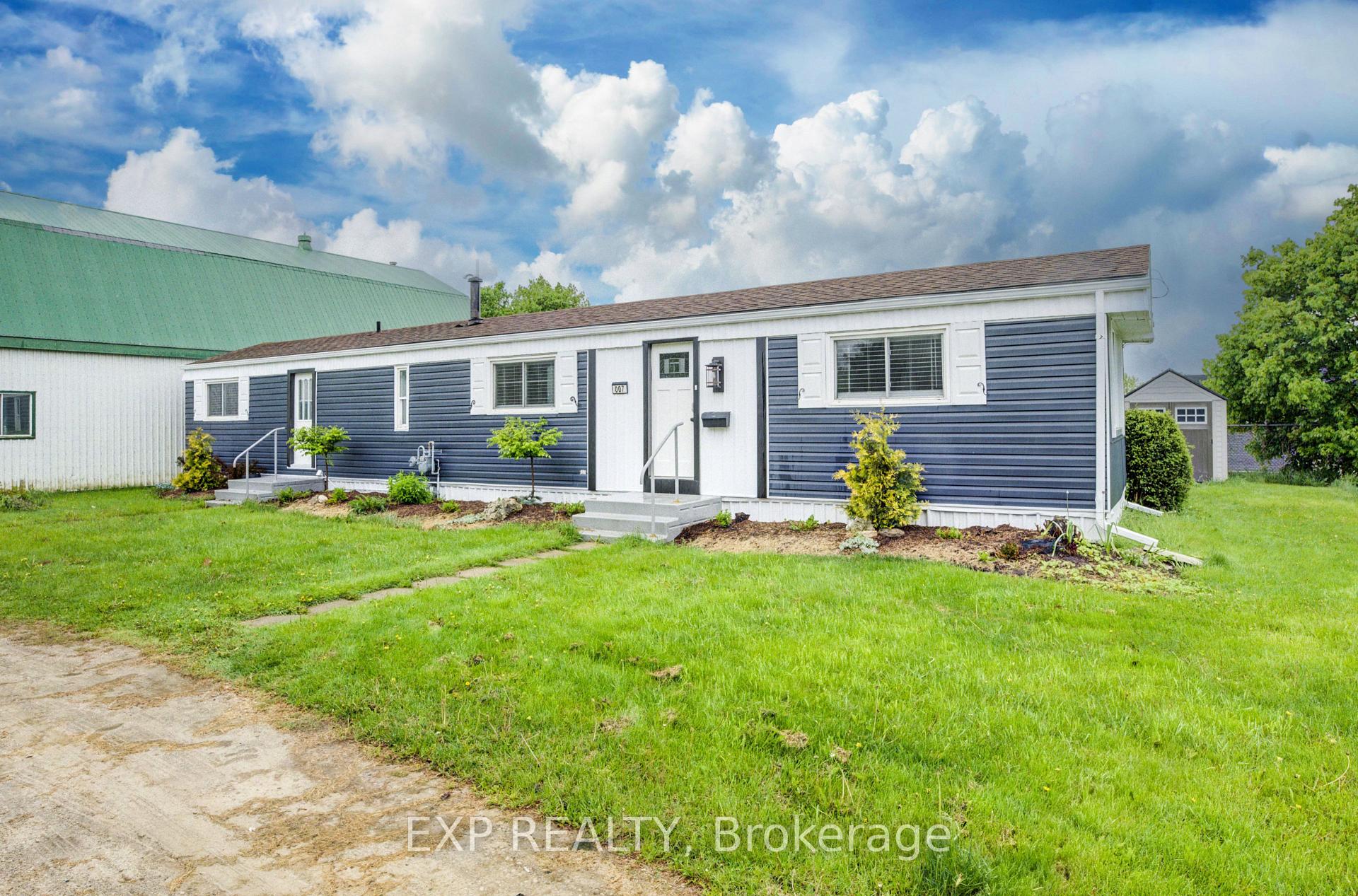 Photo of Unit 7, 84 Wellington Street S