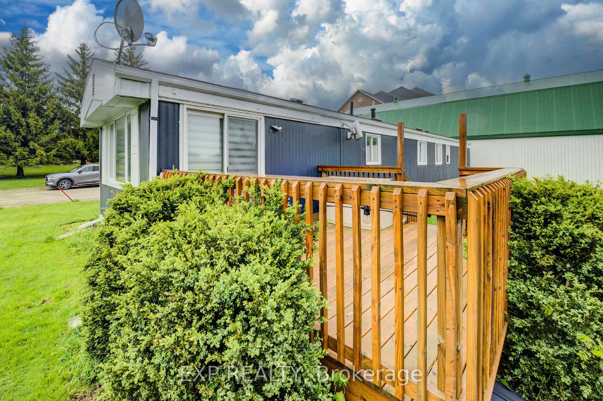 Photo 21 of Unit 7, 84 Wellington Street S, Mapleton, Rural Mapleton — HOMEH