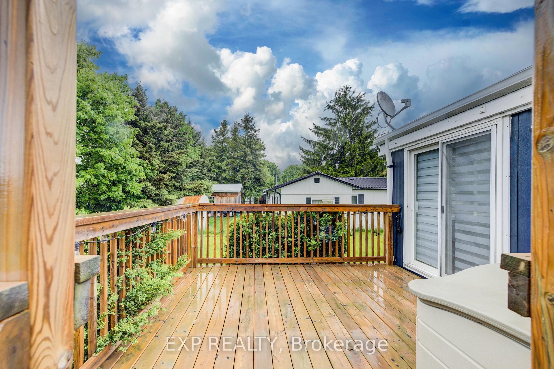 Photo 23 of Unit 7, 84 Wellington Street S, Mapleton, Rural Mapleton — HOMEH