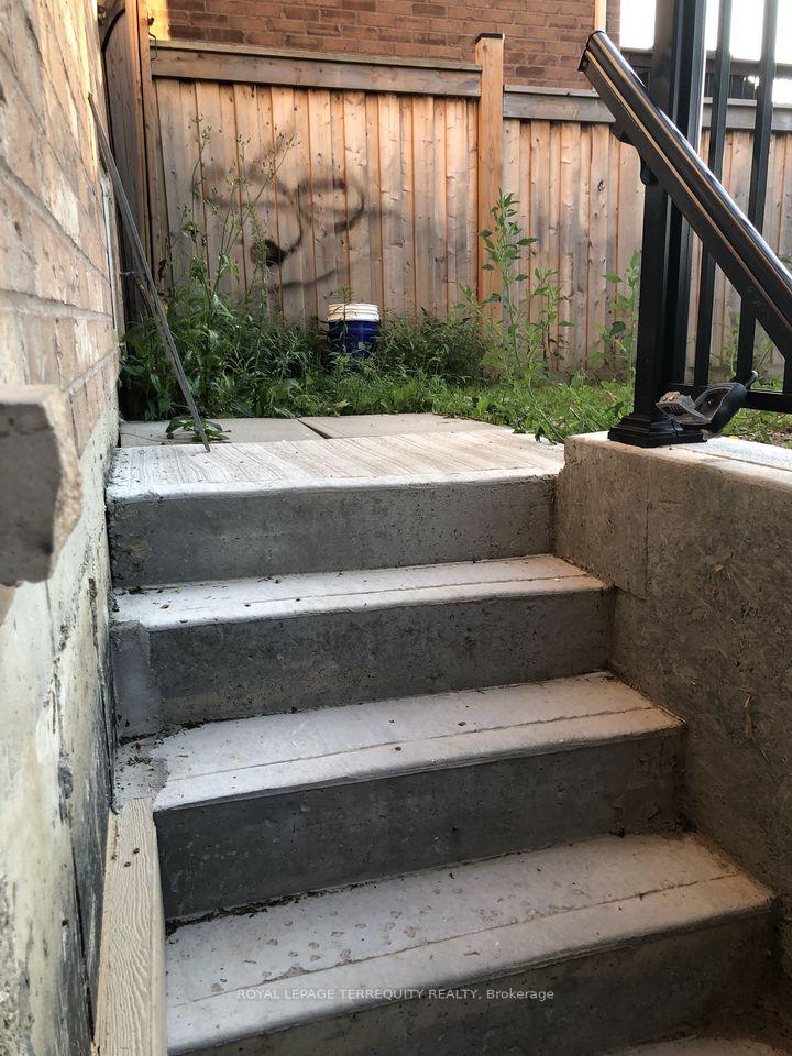 Photo 14 of Unit Basement, 26 George Robinson Drive, Brampton, Credit Valley — HOMEH